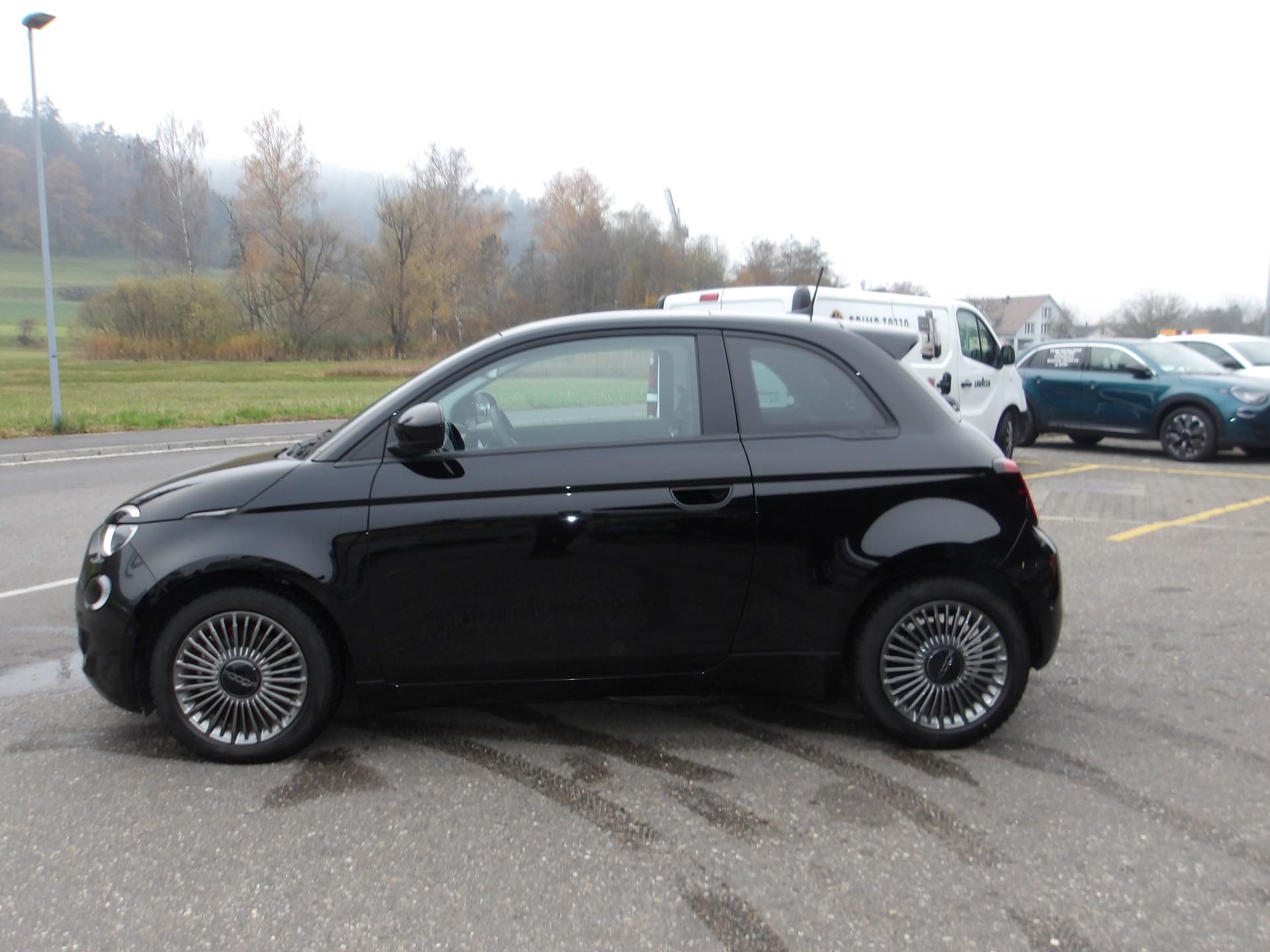 FIAT 500 electric 87 kW Icon-image-1