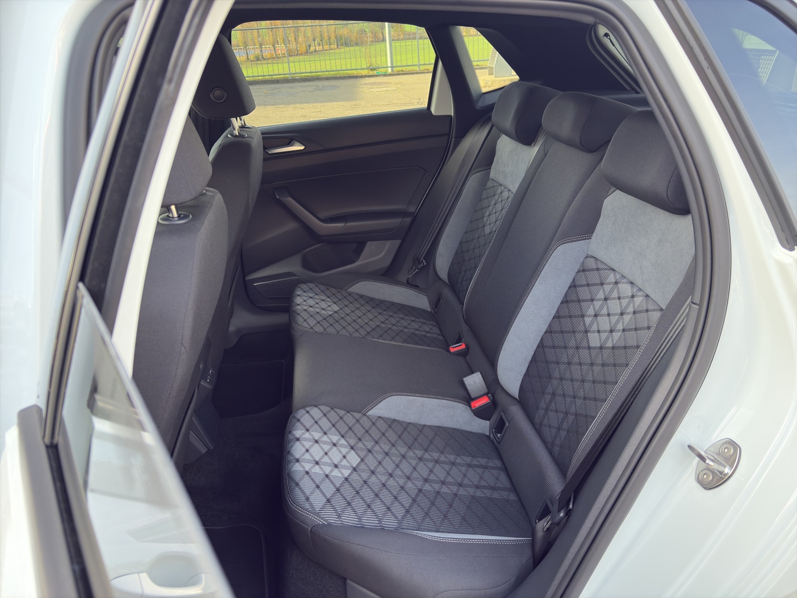 VW Polo 1.0 TSI R-Line DSG-image-7