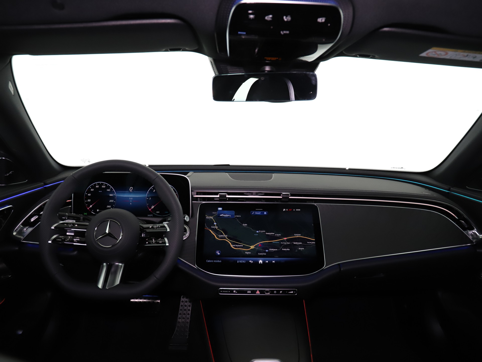 MERCEDES-BENZ E 220 d 4Matic-image-13