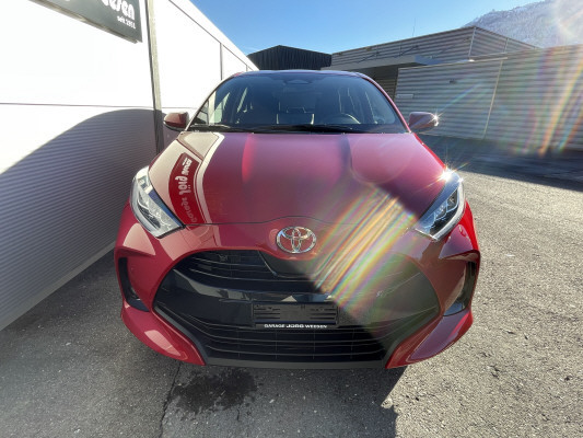 TOYOTA Yaris 1.5 Trend e-CVT-image-1