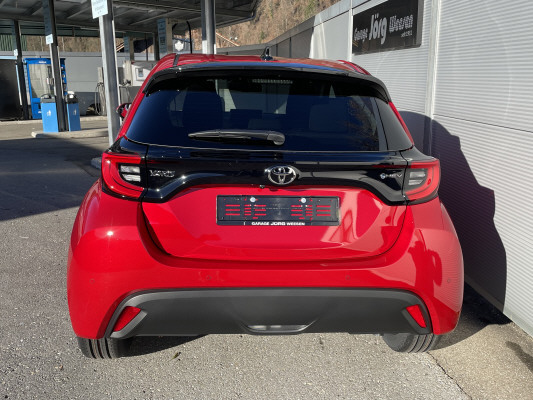 TOYOTA Yaris 1.5 Trend e-CVT-image-4