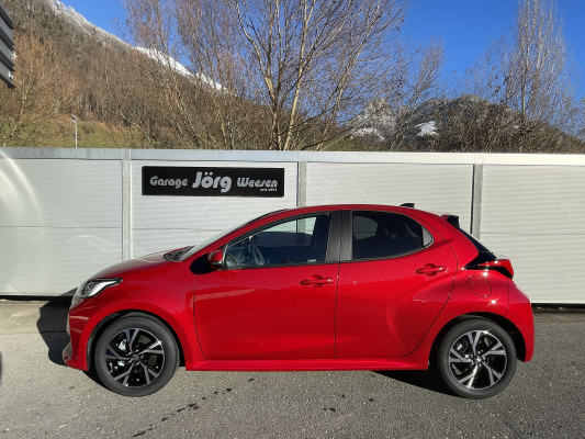 TOYOTA Yaris 1.5 Trend e-CVT-image-2