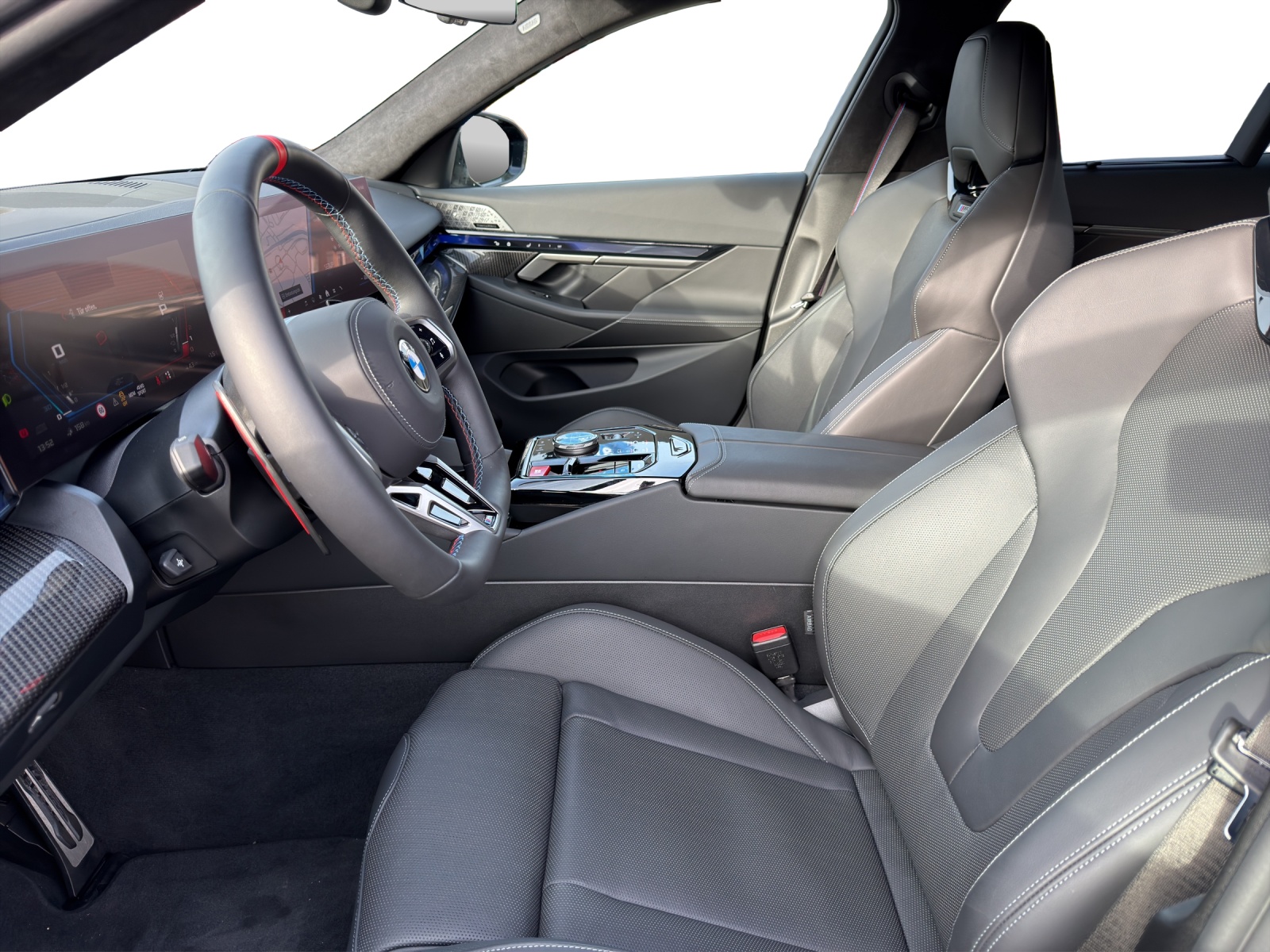 BMW M5 xDrive-image-8