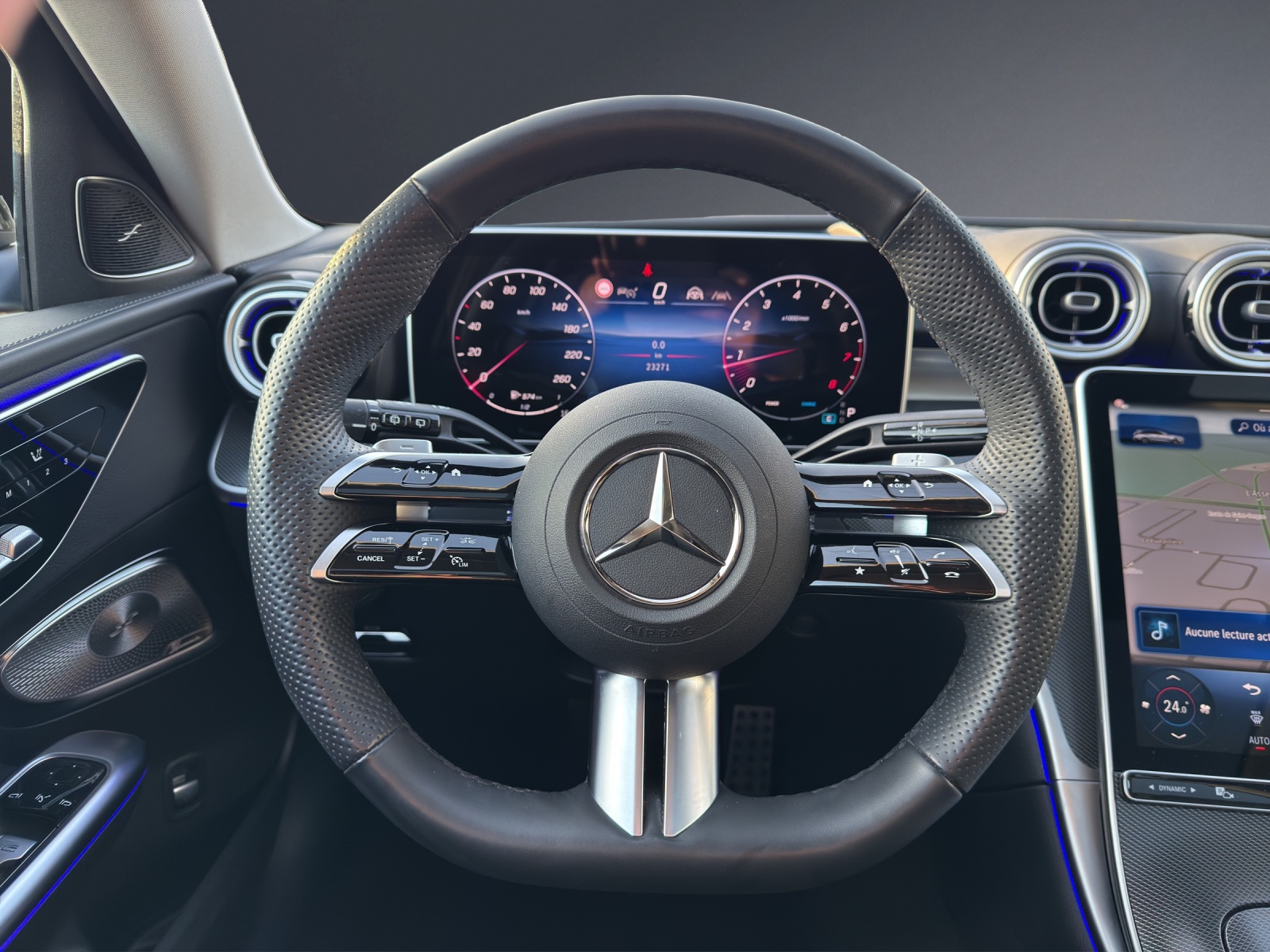 MERCEDES-BENZ C 200 T 4 Matic-image-13