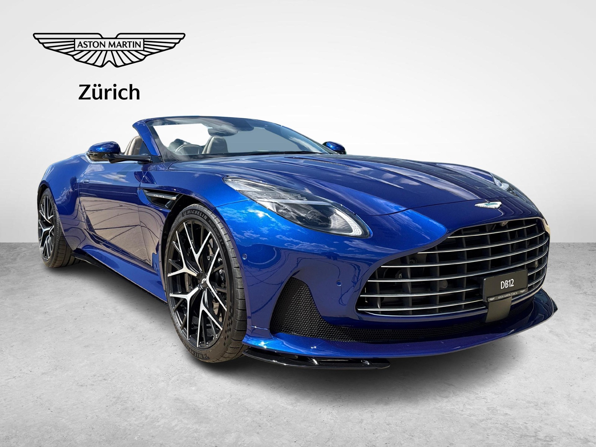 ASTON MARTIN DB12 Volante 4.0 V8 Bi-Turbo-image-6