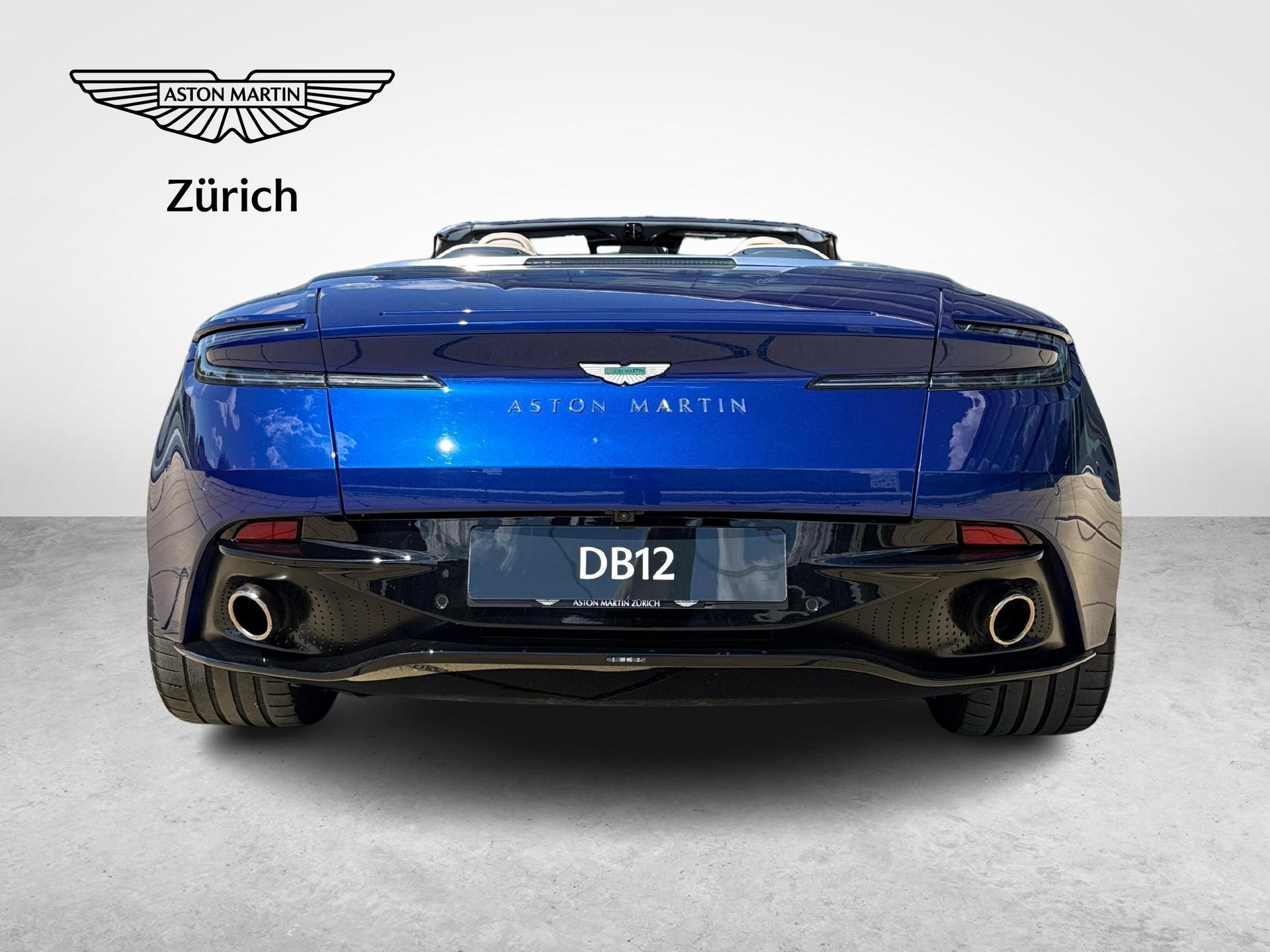 ASTON MARTIN DB12 Volante 4.0 V8 Bi-Turbo-showroom-element-3