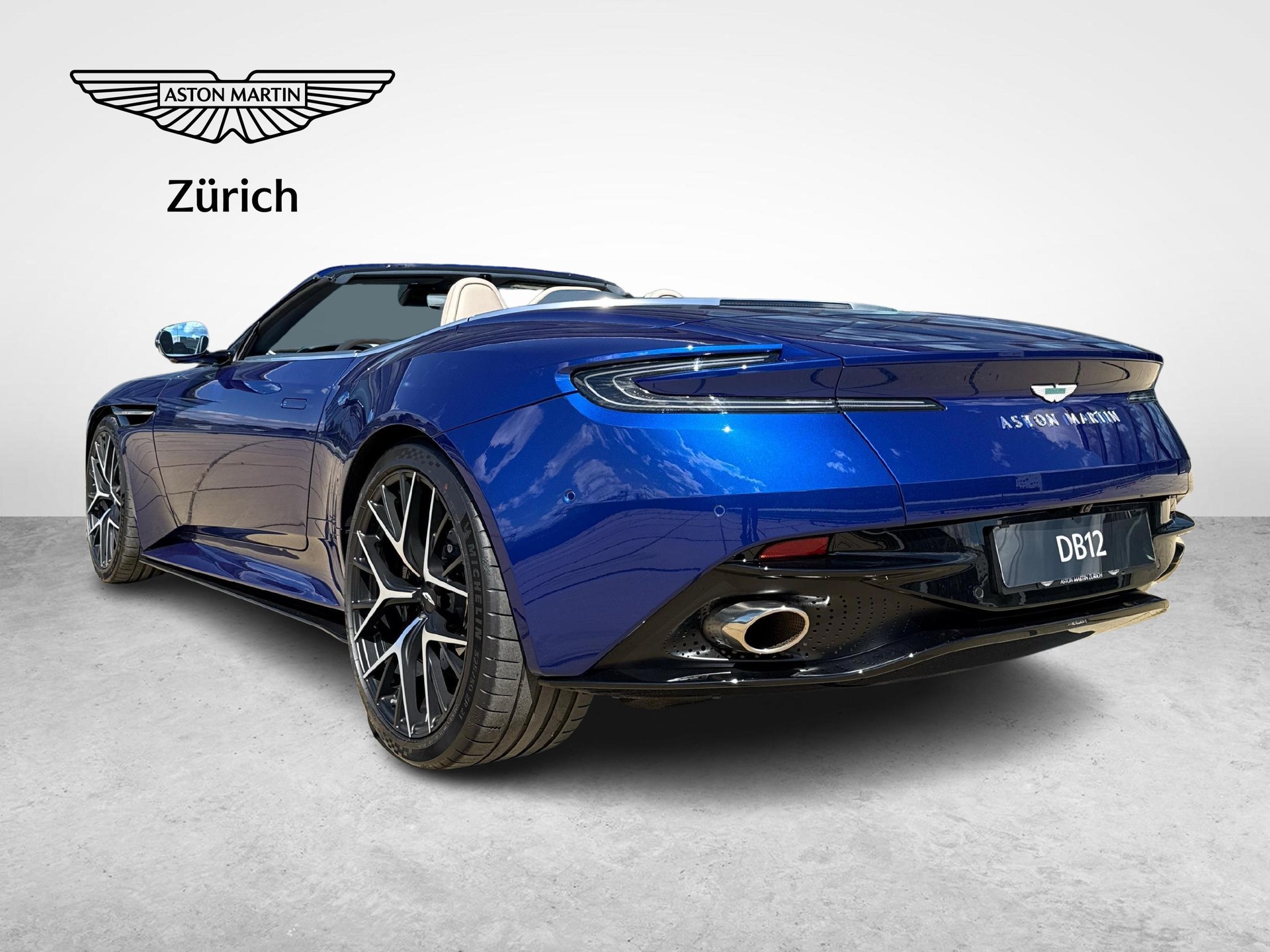ASTON MARTIN DB12 Volante 4.0 V8 Bi-Turbo-showroom-element-2