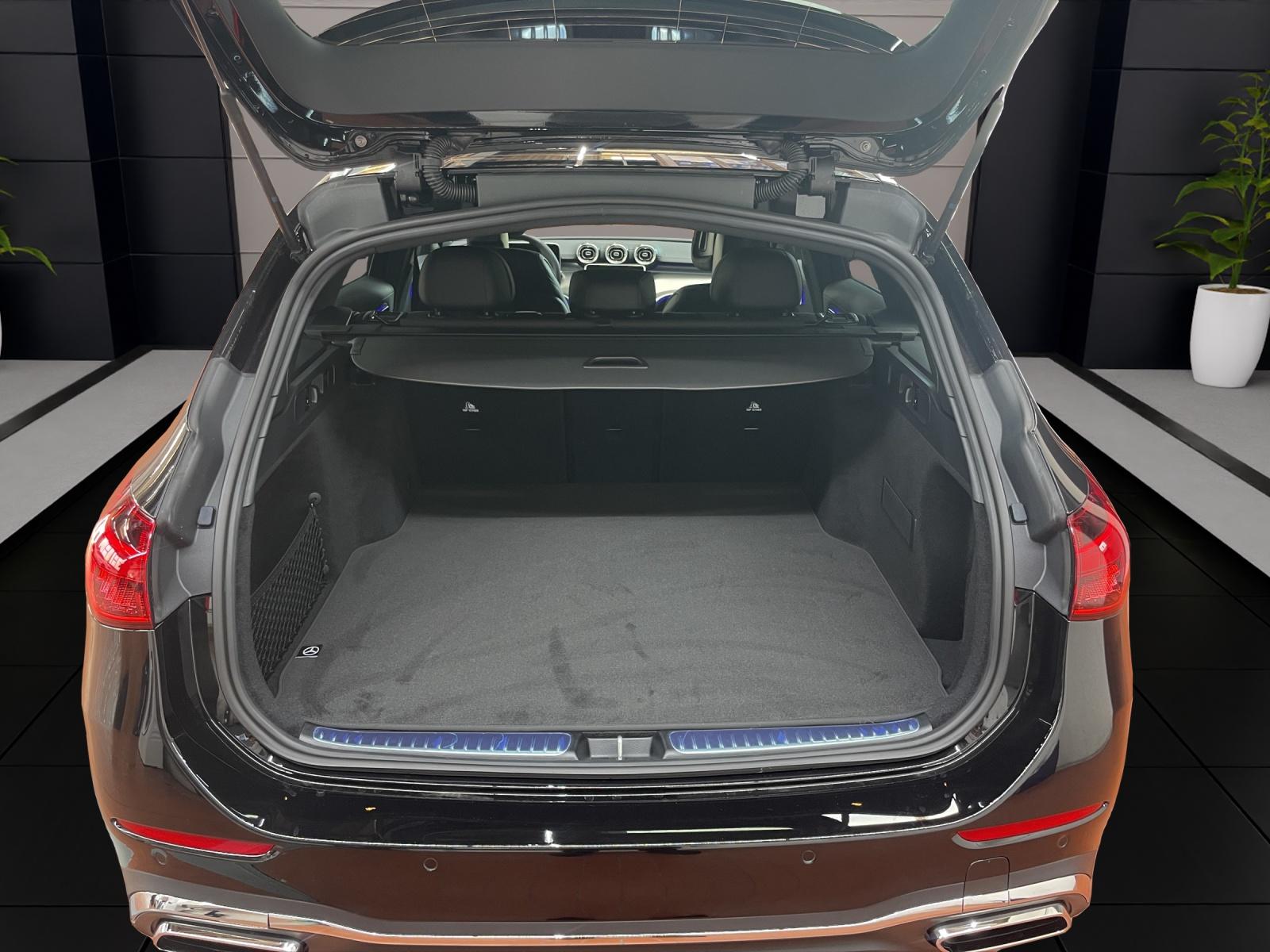 MERCEDES-BENZ C 220 d 4MATIC T-Modell Swiss Star AMG Line-image-8