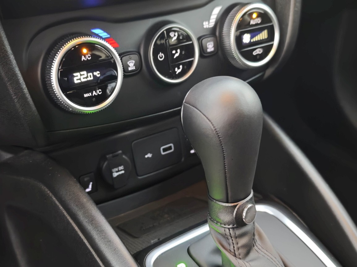 FIAT Tipo 1.5 Hybrid Swiss Cross 5D-image-11