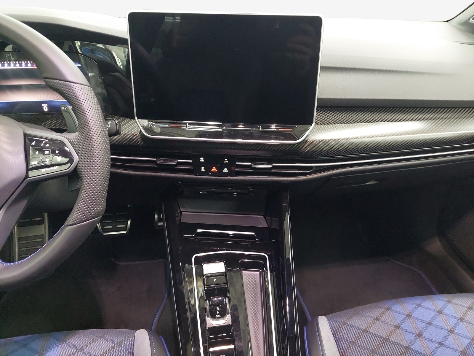 VW Golf 2.0 TSI R DSG 4 Motion-image-10