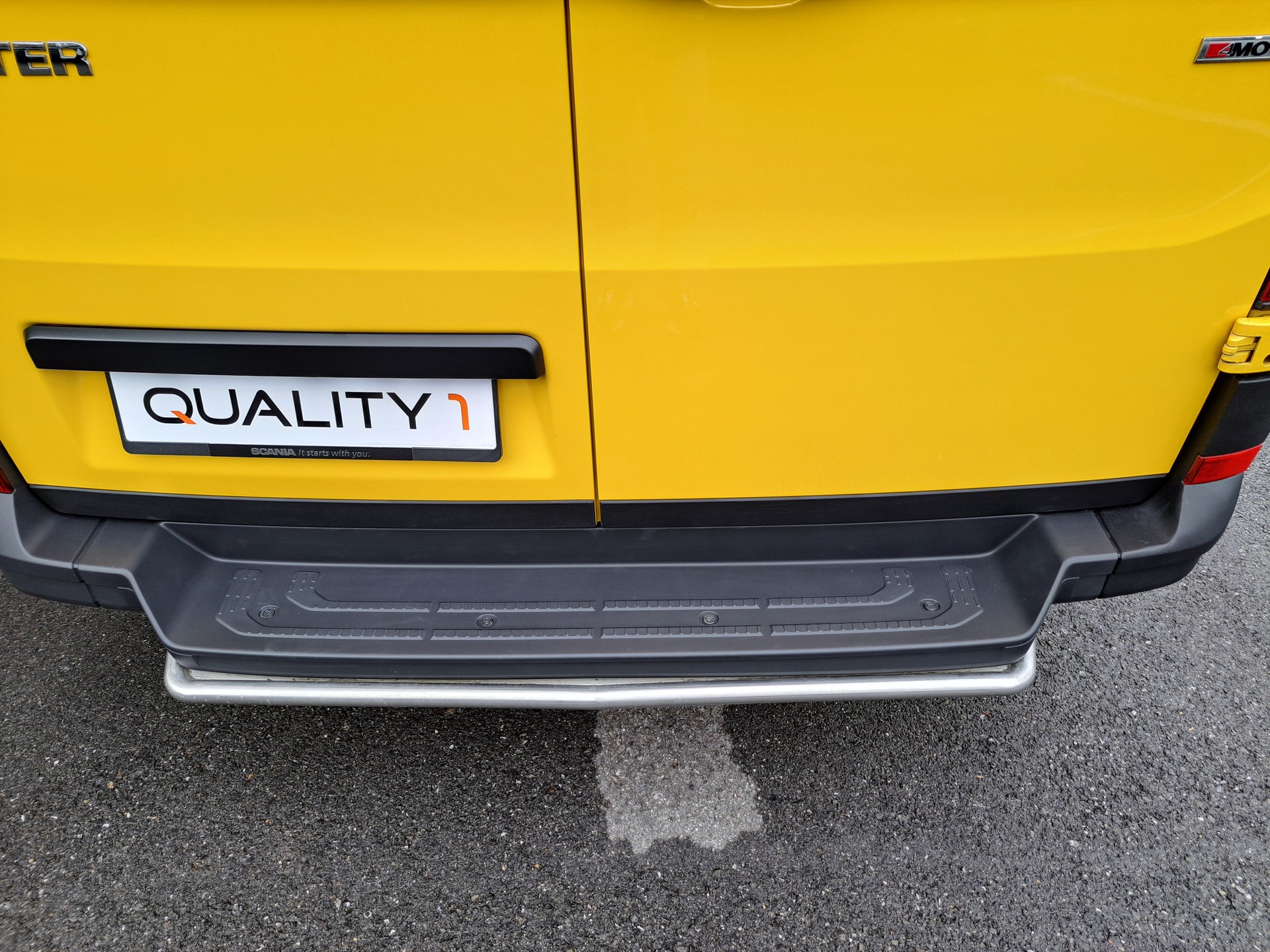 VW Crafter 35 2.0 TDI L4 4Motion-image-4