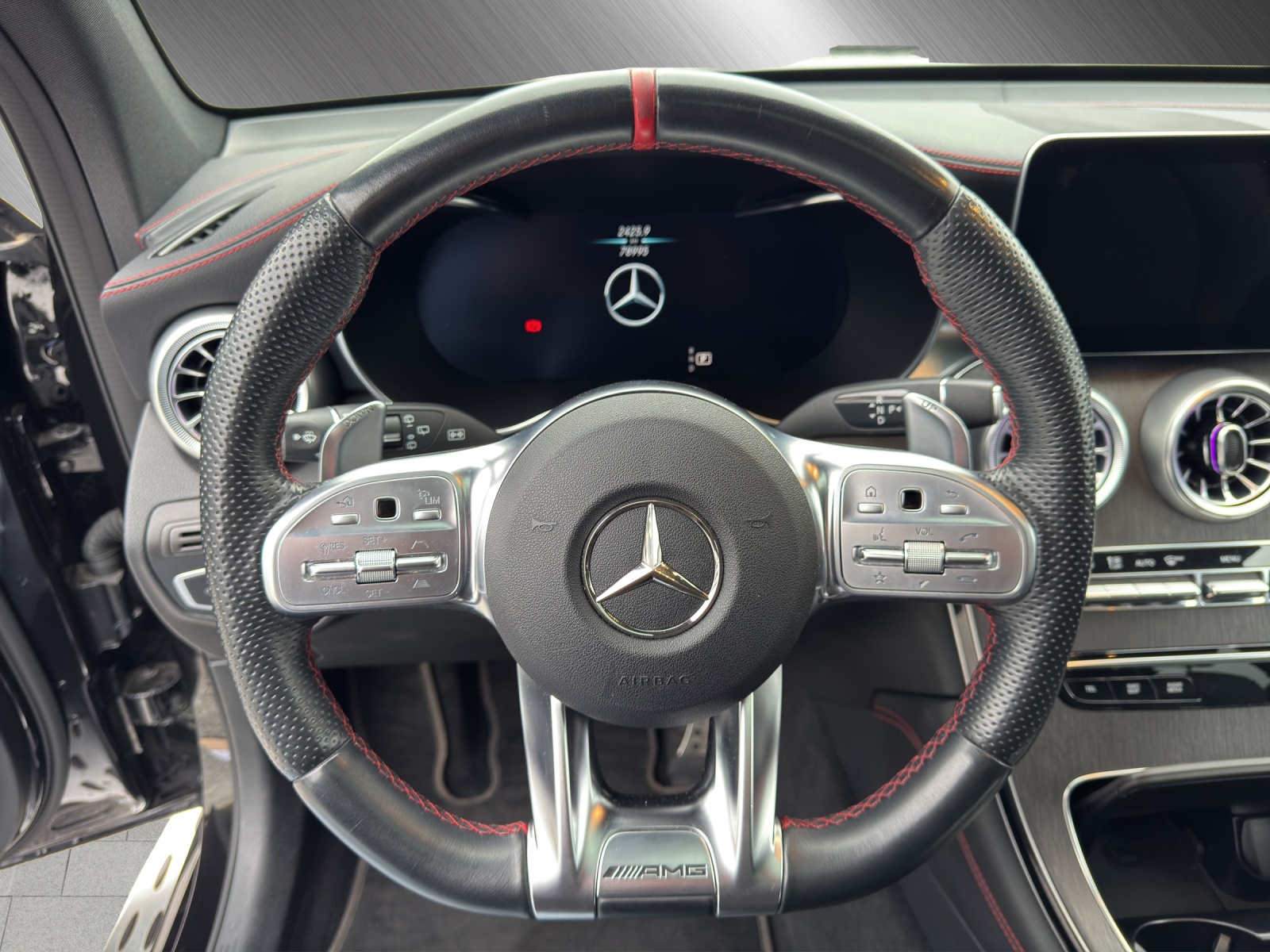 MERCEDES-BENZ GLC 43 AMG 4m-image-9