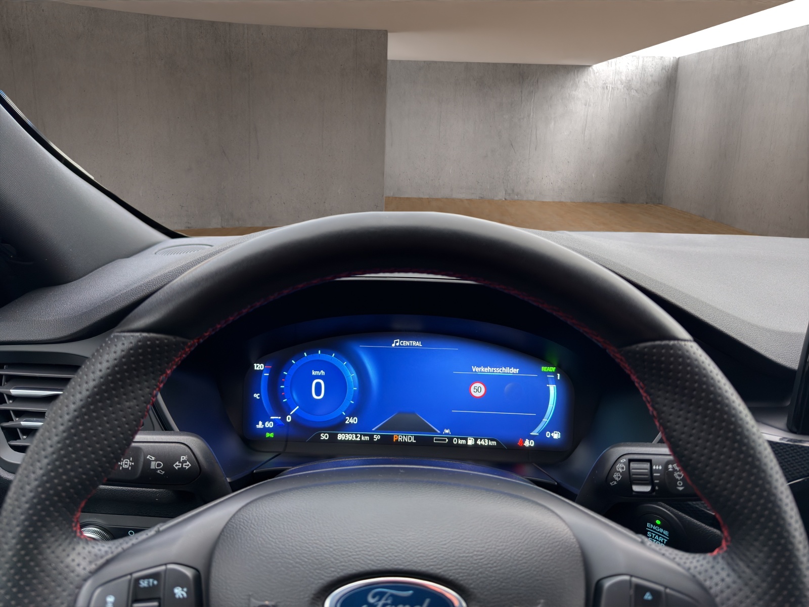FORD Kuga 2.5 PHEV ST-Line 2WD-image-18