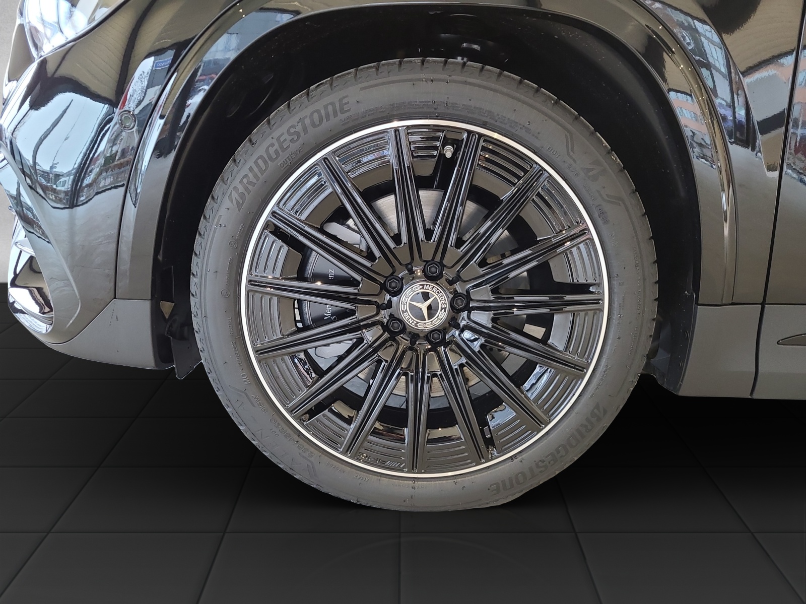 MERCEDES-BENZ GLA 250 4Matic 8G-DCT Swiss Star-image-9