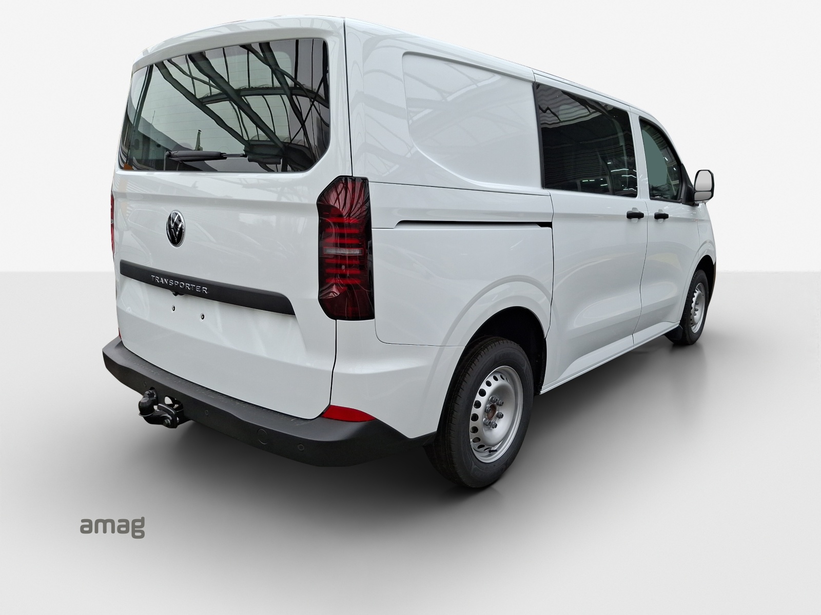 VW Transporter 2.0 TDI-image-4