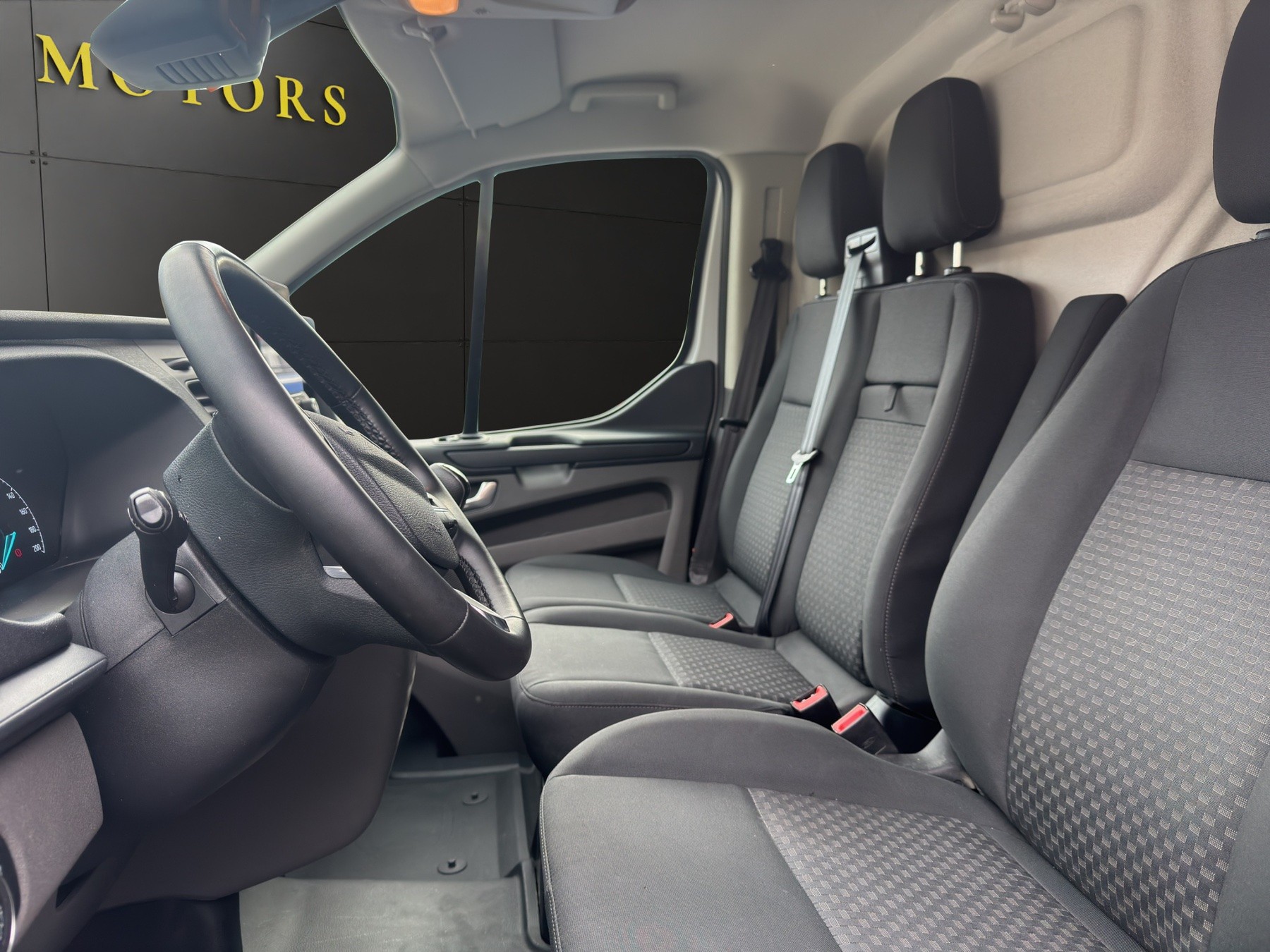 FORD Transit Custom Van 280 L1H1Trend-image-7