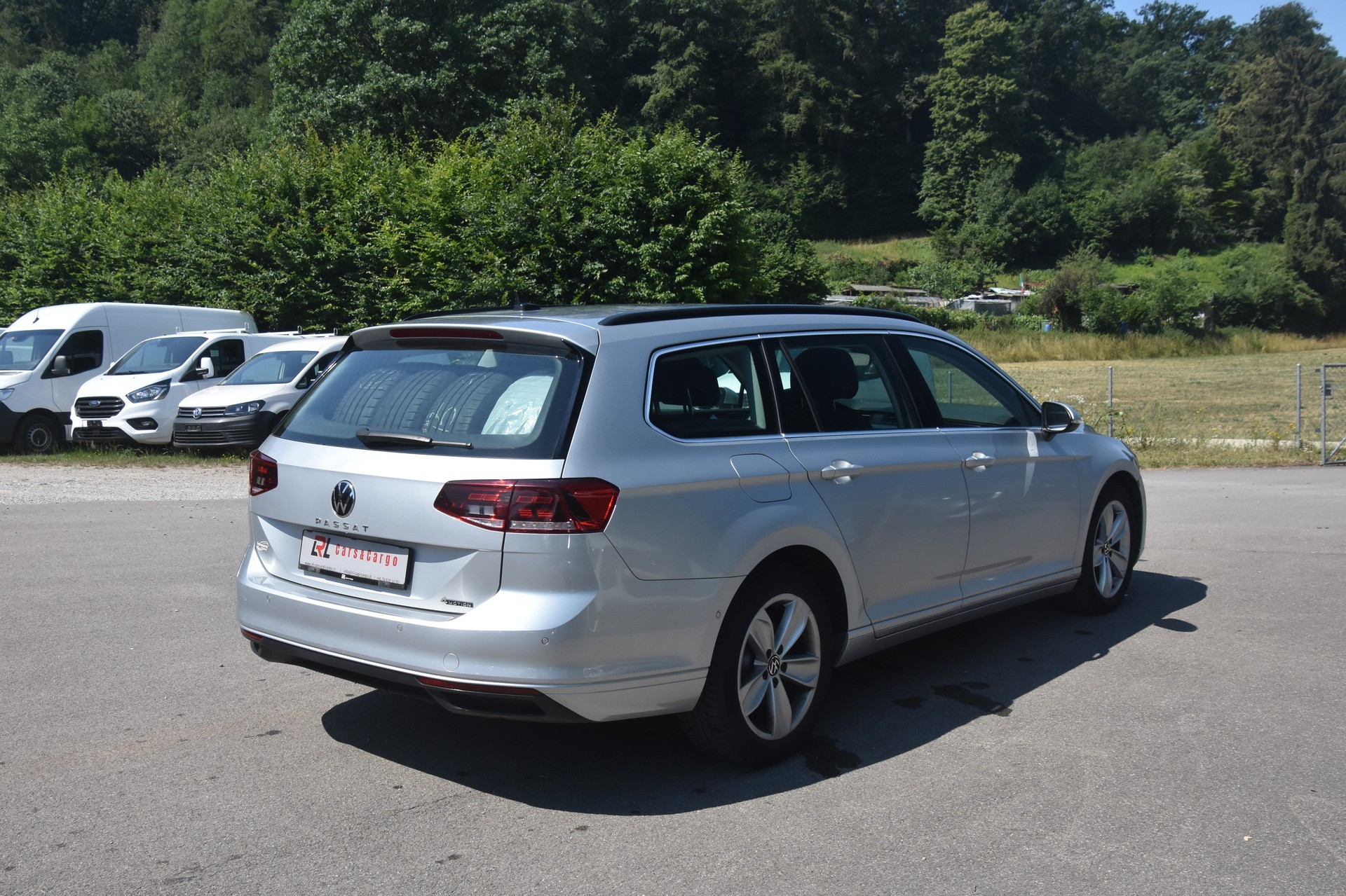 VW Passat 2.0 TDI BMT Business 4Motion DSG-image-4