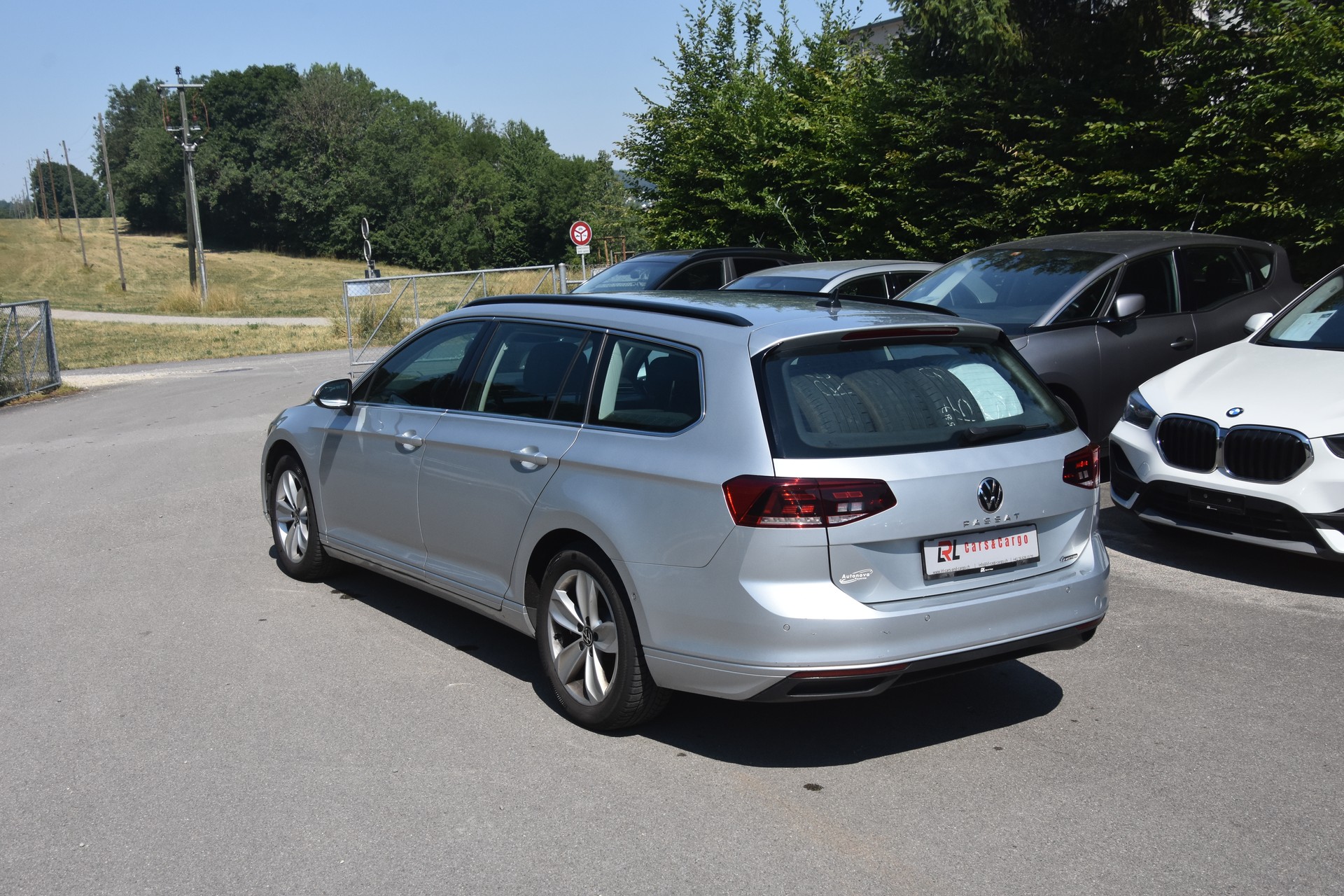 VW Passat 2.0 TDI BMT Business 4Motion DSG-image-6