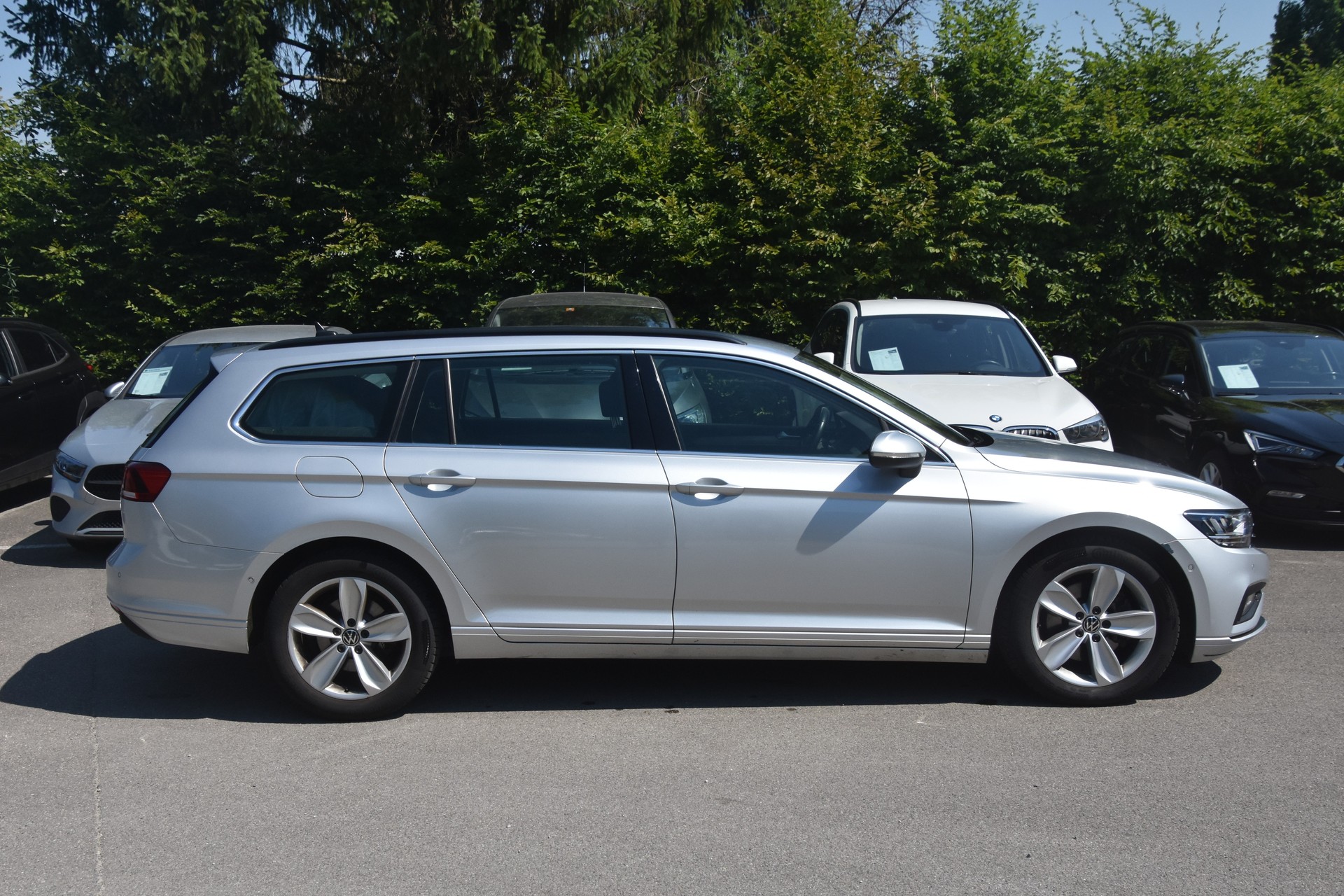 VW Passat 2.0 TDI BMT Business 4Motion DSG-image-3
