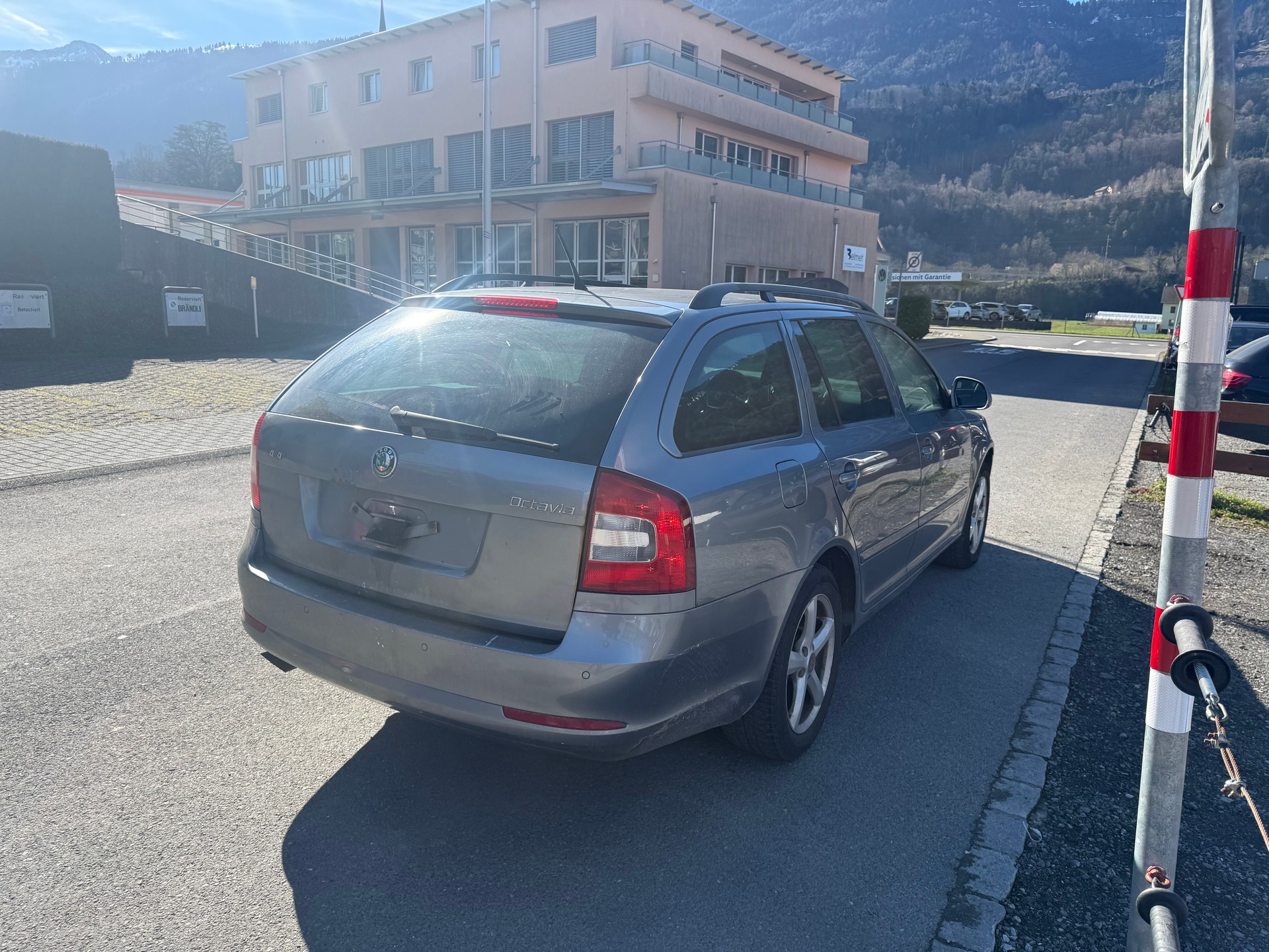 SKODA Octavia Combi 1.6 TDI AllDrive 4x4-showroom-element-3