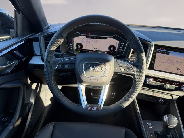 AUDI A1 Sportback 35 TFSI S Line S-tronic-image-12