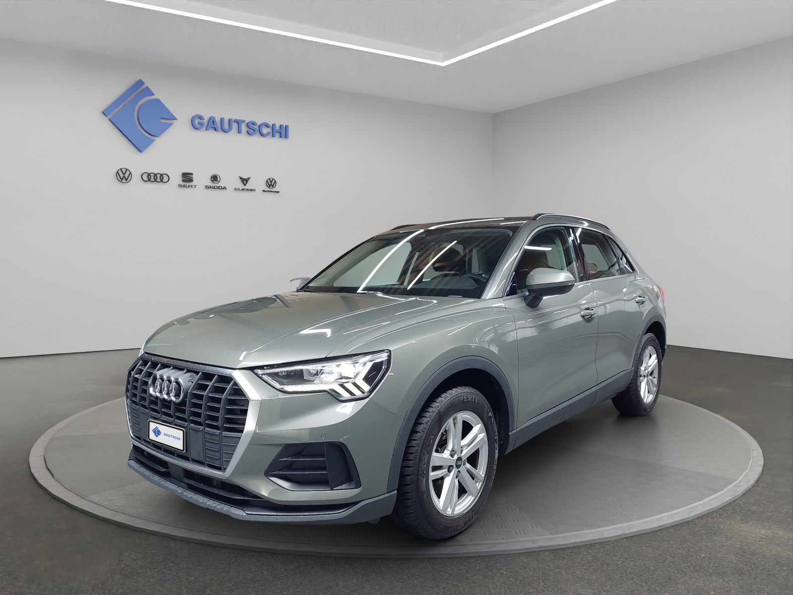 AUDI Q3 35 TFSI Attraction S-tronic-image-0