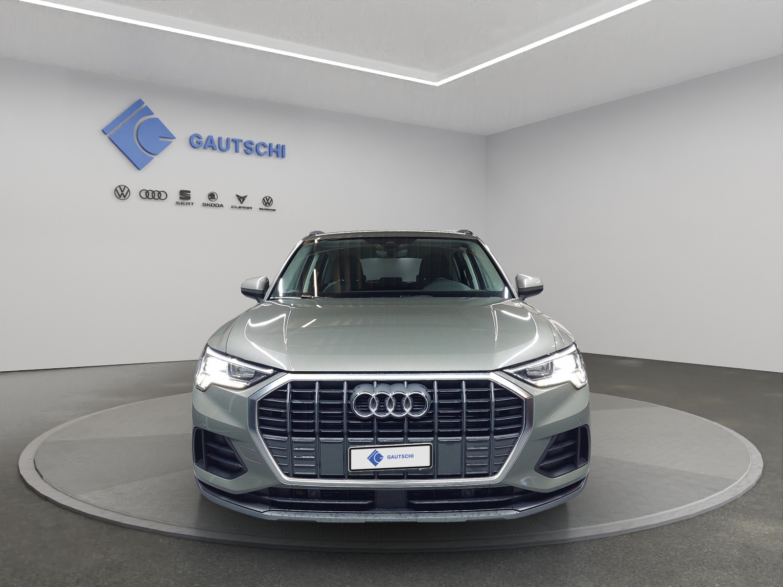 AUDI Q3 35 TFSI Attraction S-tronic-image-4