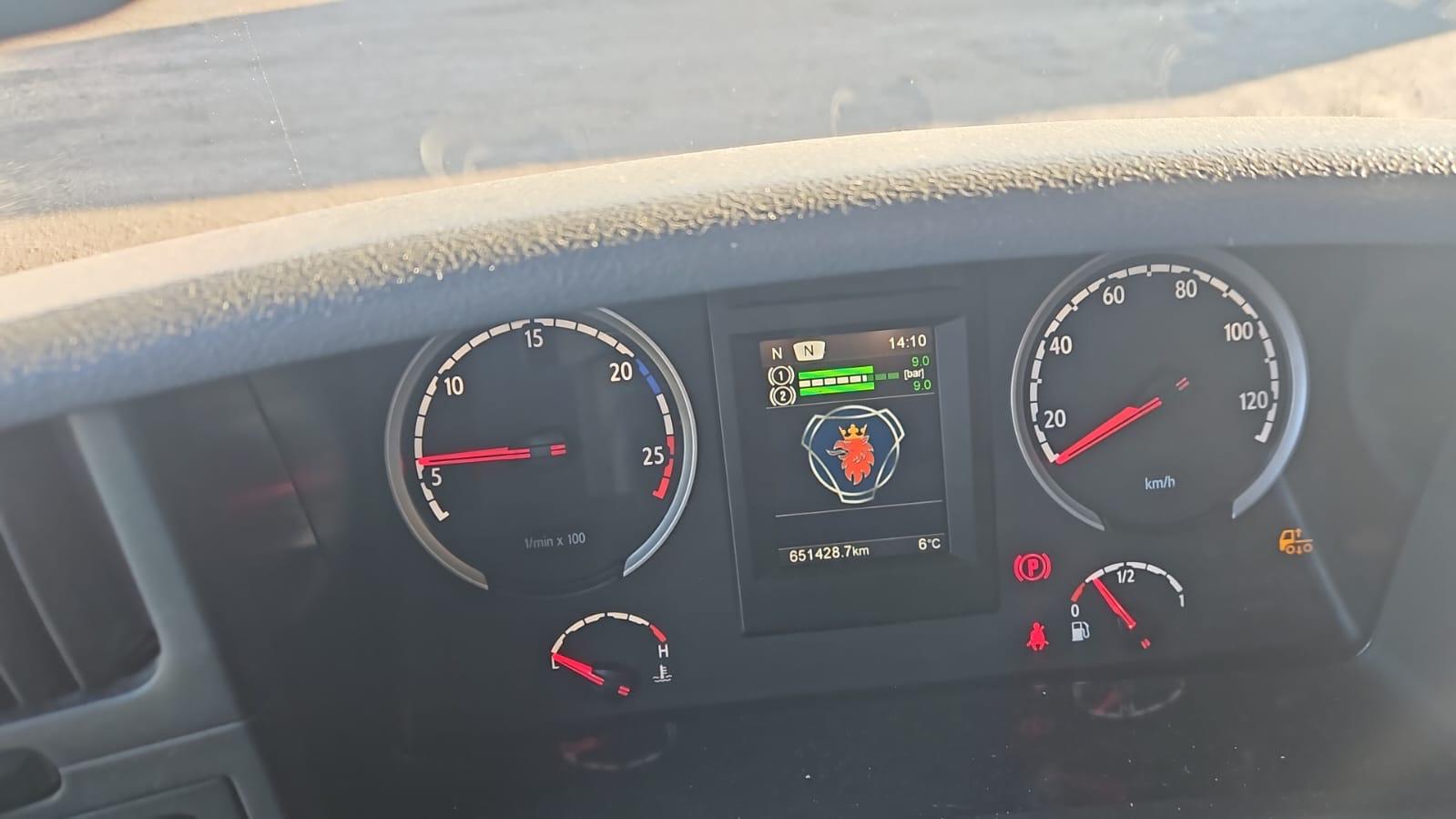 SCANIA p450 lb-image-4