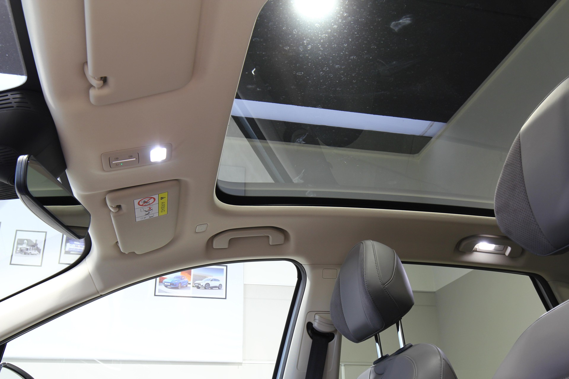 MG S6 EV 77 kWh Luxury 4WD-image-5