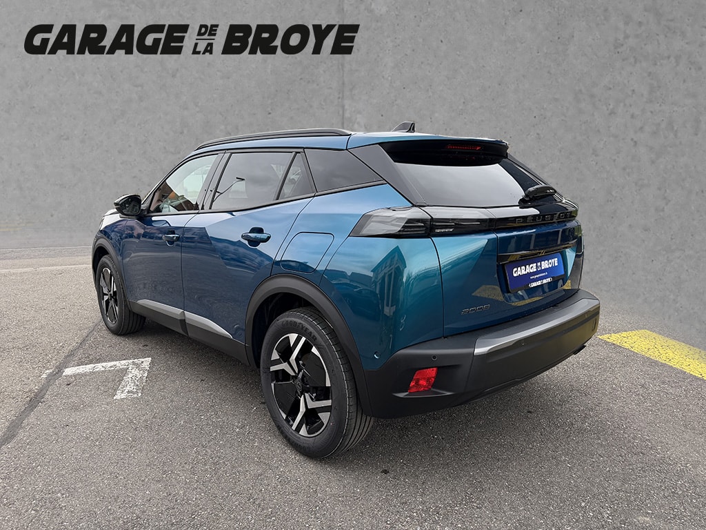 PEUGEOT 2008 1.2 PureTech Allure-image-7