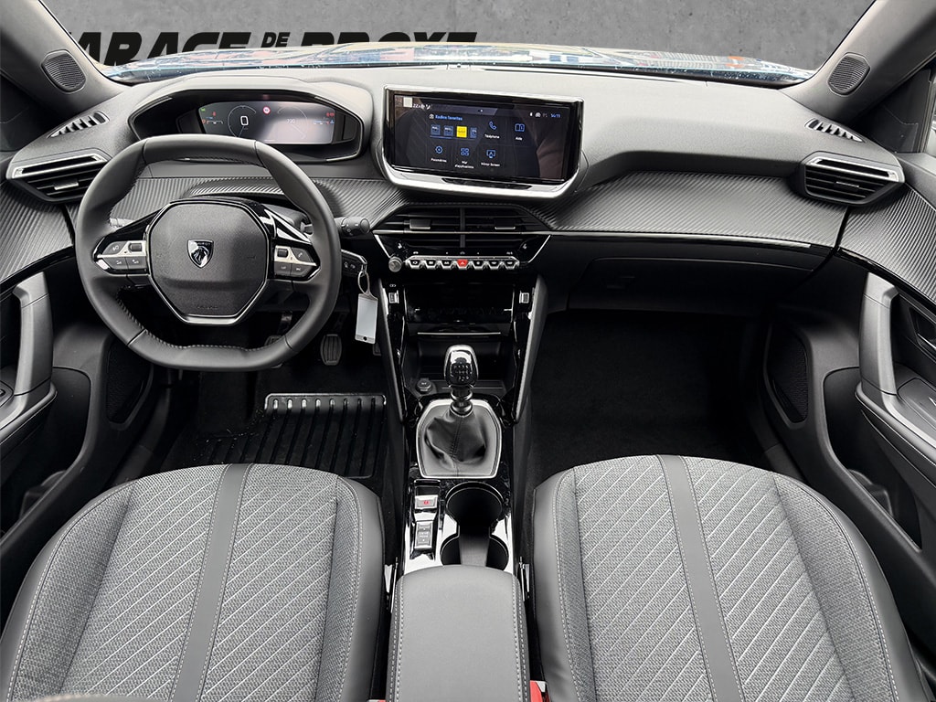 PEUGEOT 2008 1.2 PureTech Allure-image-14