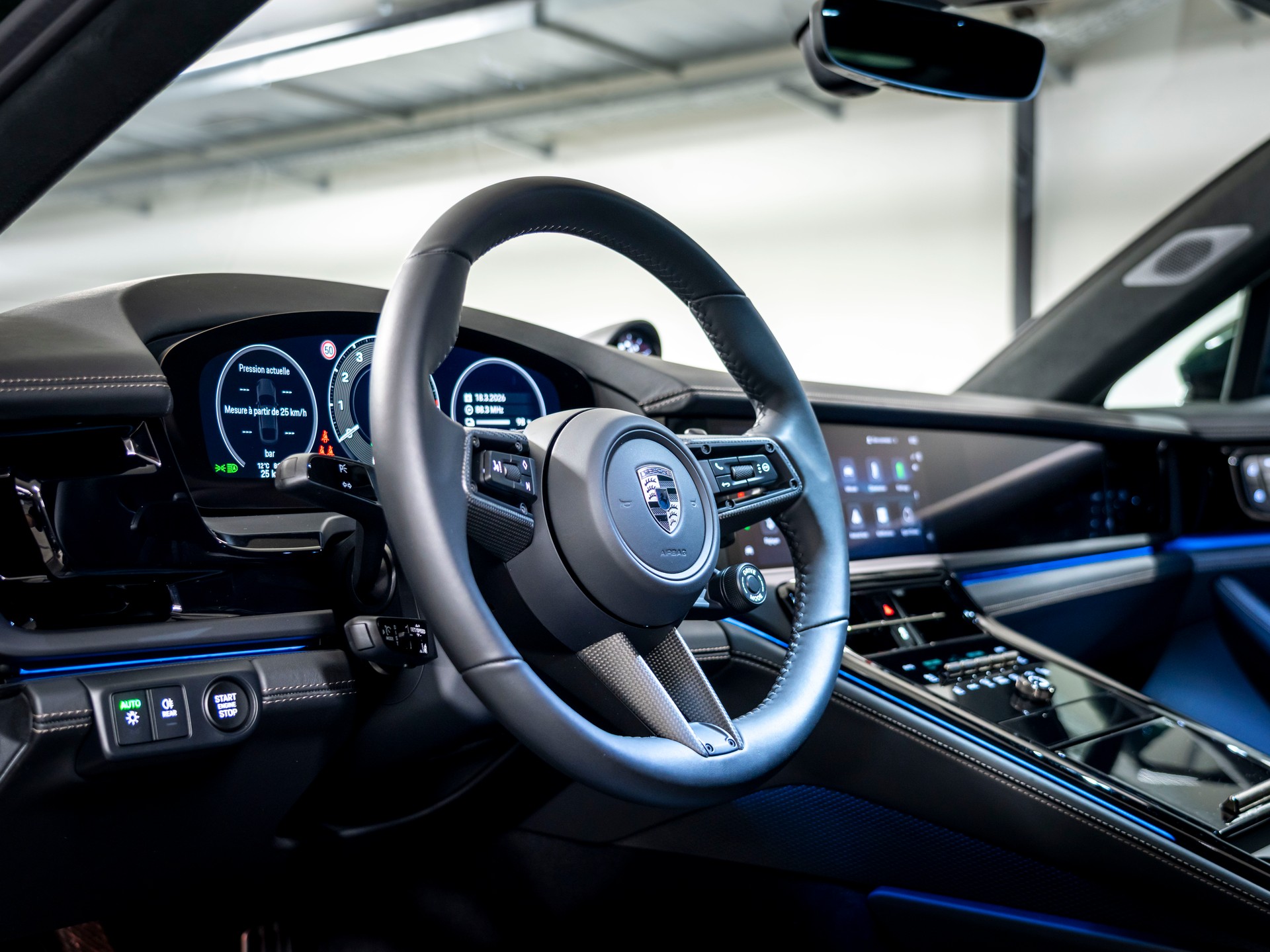 PORSCHE Panamera Turbo S E-Hybrid PDK-image-11