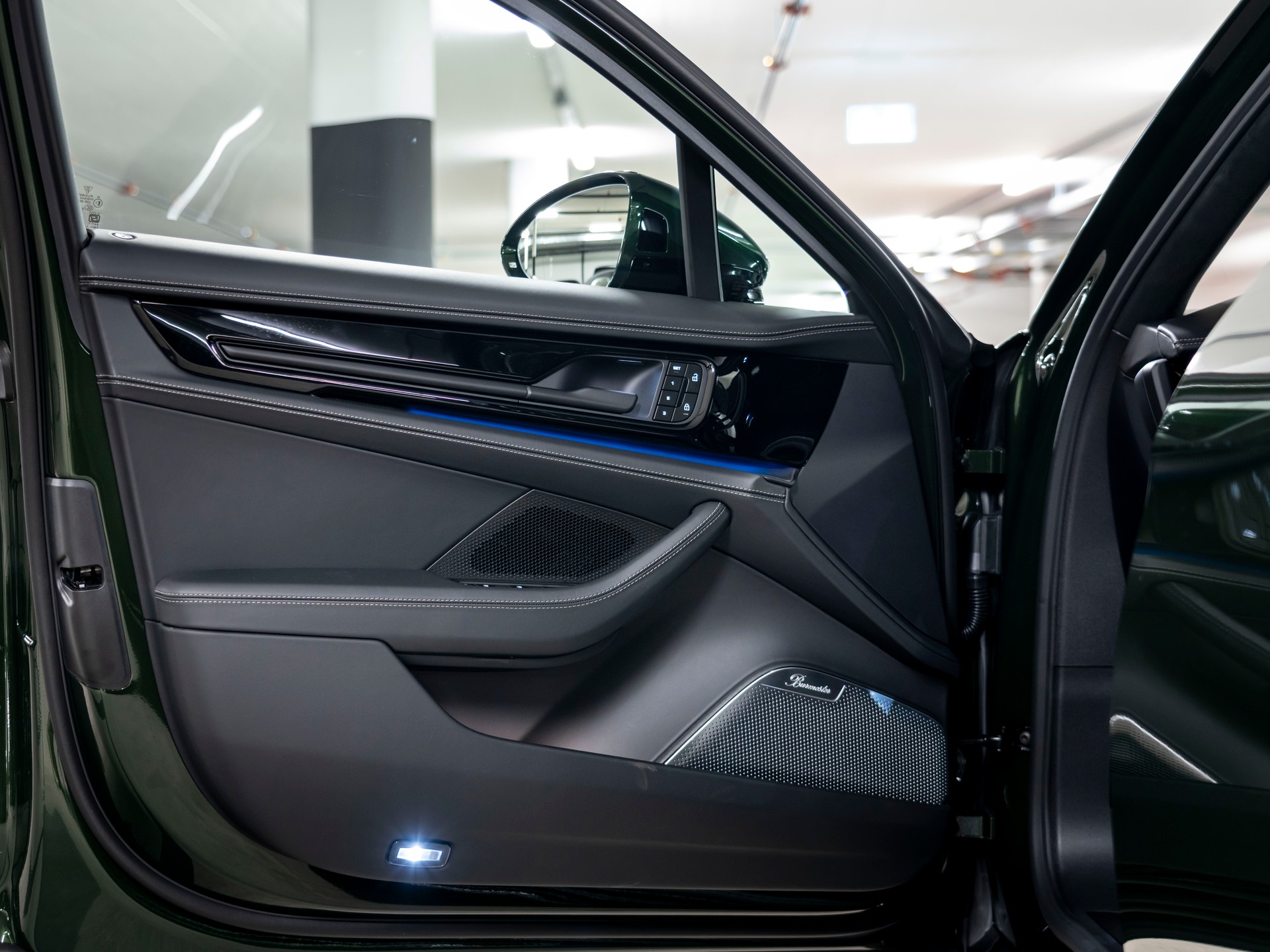 PORSCHE Panamera Turbo S E-Hybrid PDK-image-25