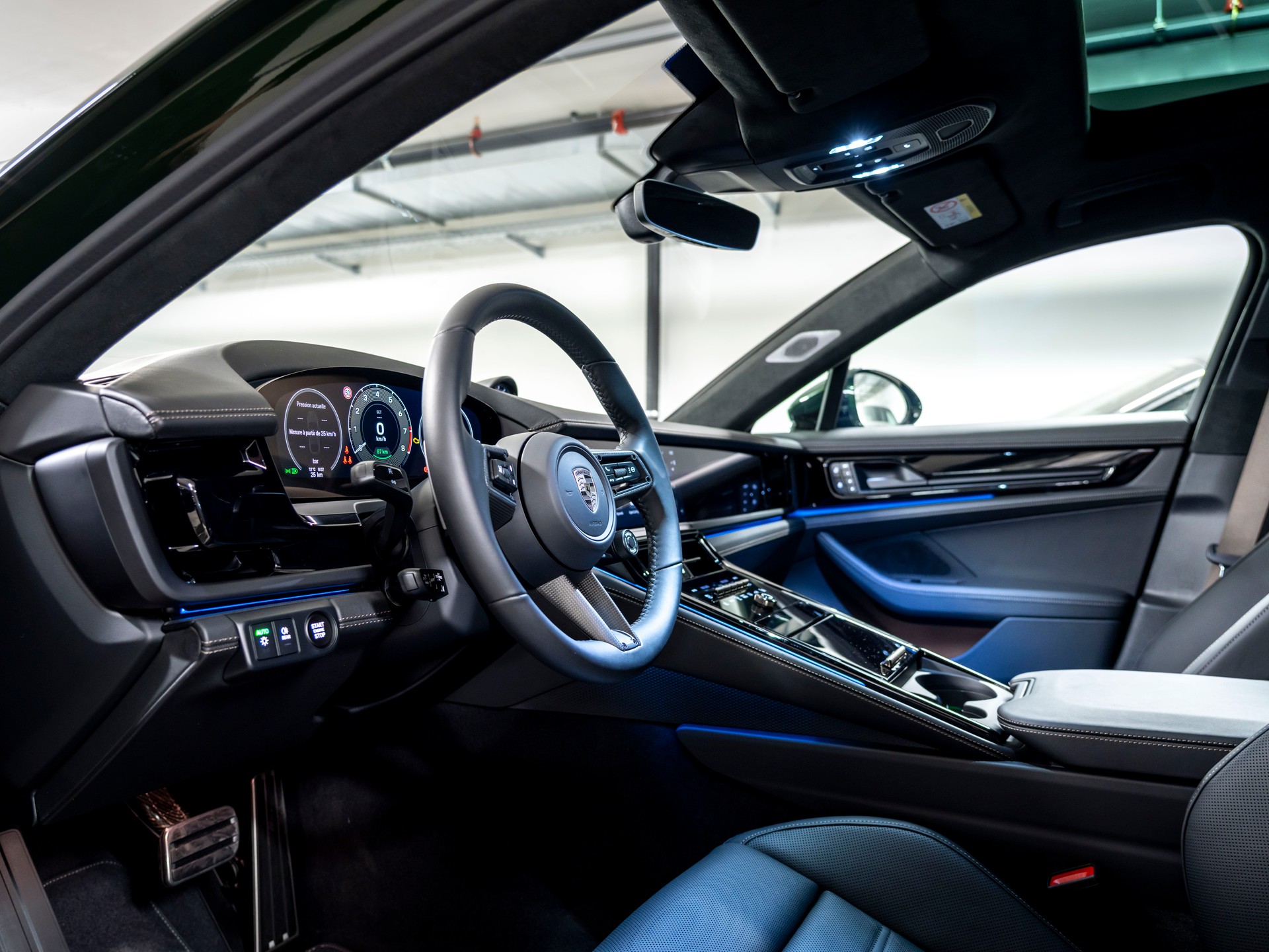PORSCHE Panamera Turbo S E-Hybrid PDK-image-15