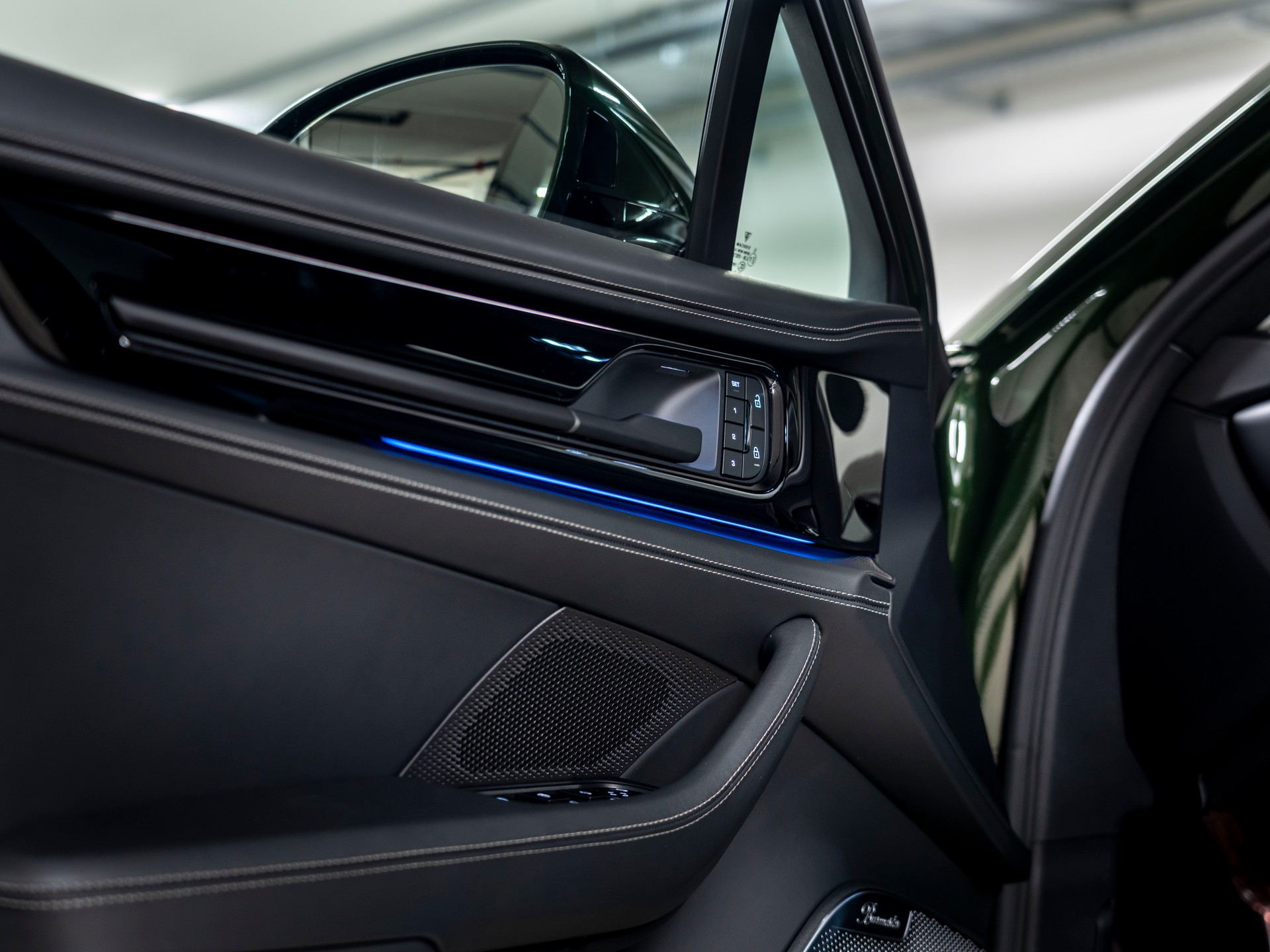 PORSCHE Panamera Turbo S E-Hybrid PDK-image-24
