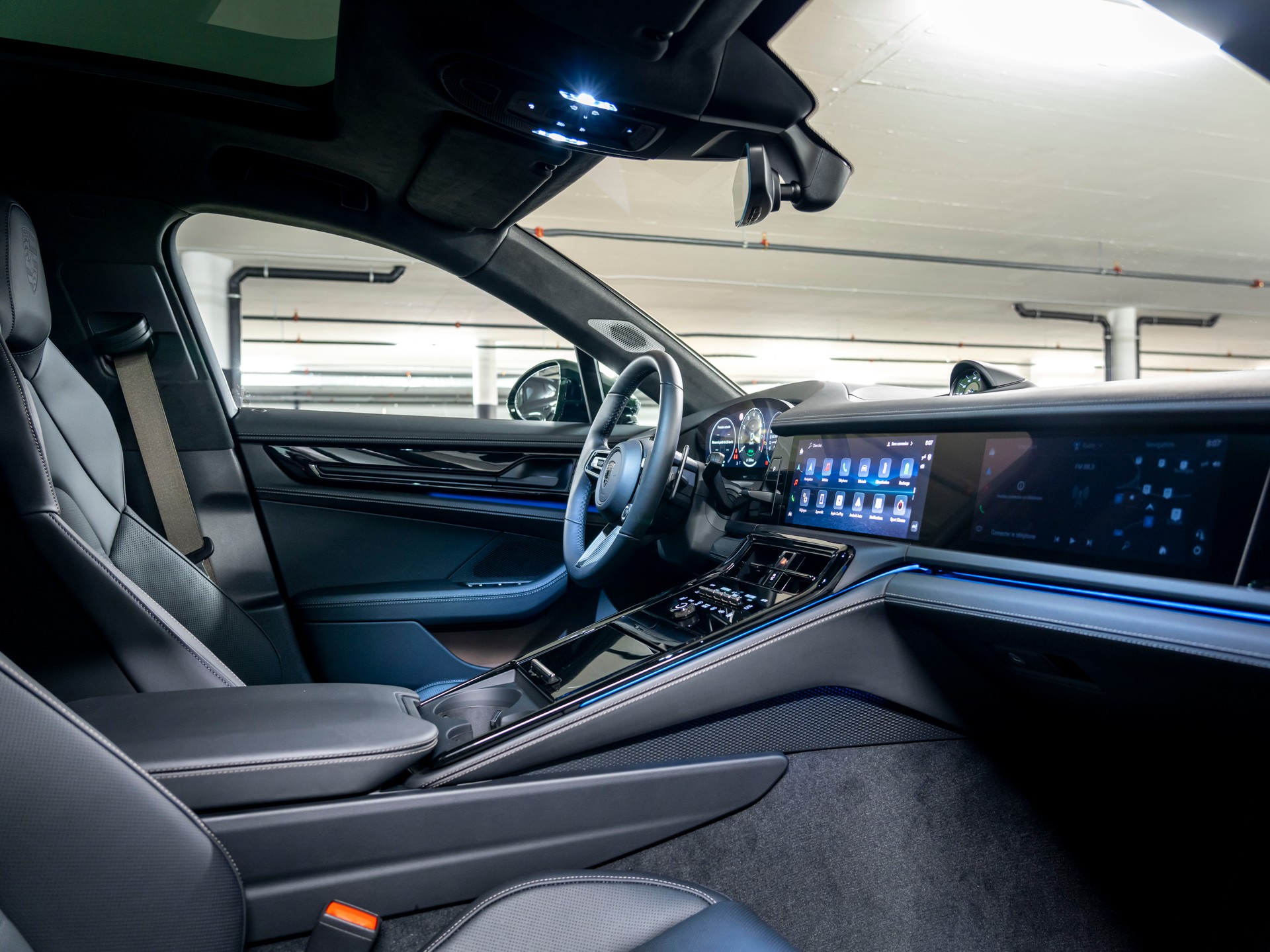 PORSCHE Panamera Turbo S E-Hybrid PDK-image-19