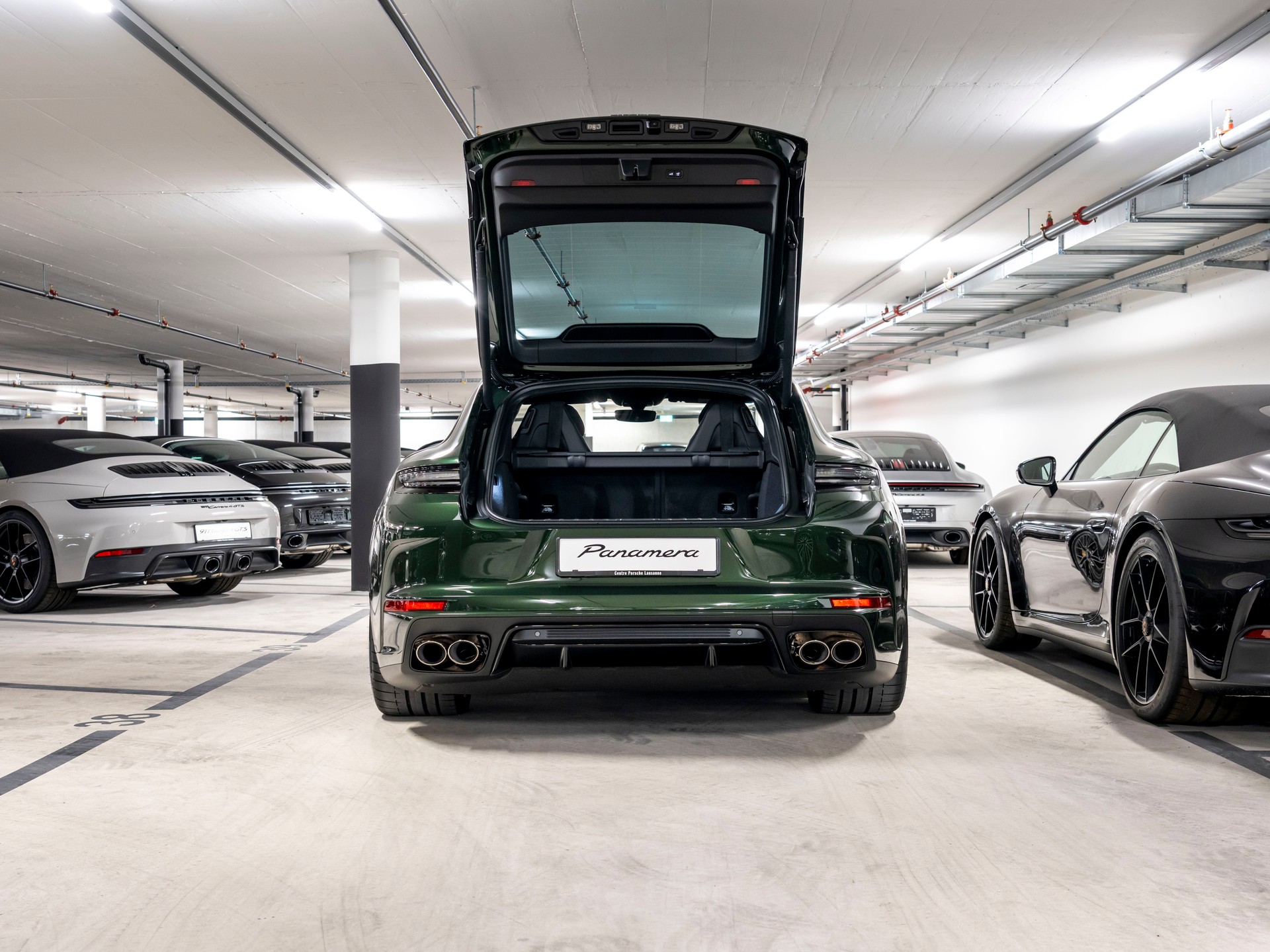 PORSCHE Panamera Turbo S E-Hybrid PDK-image-7