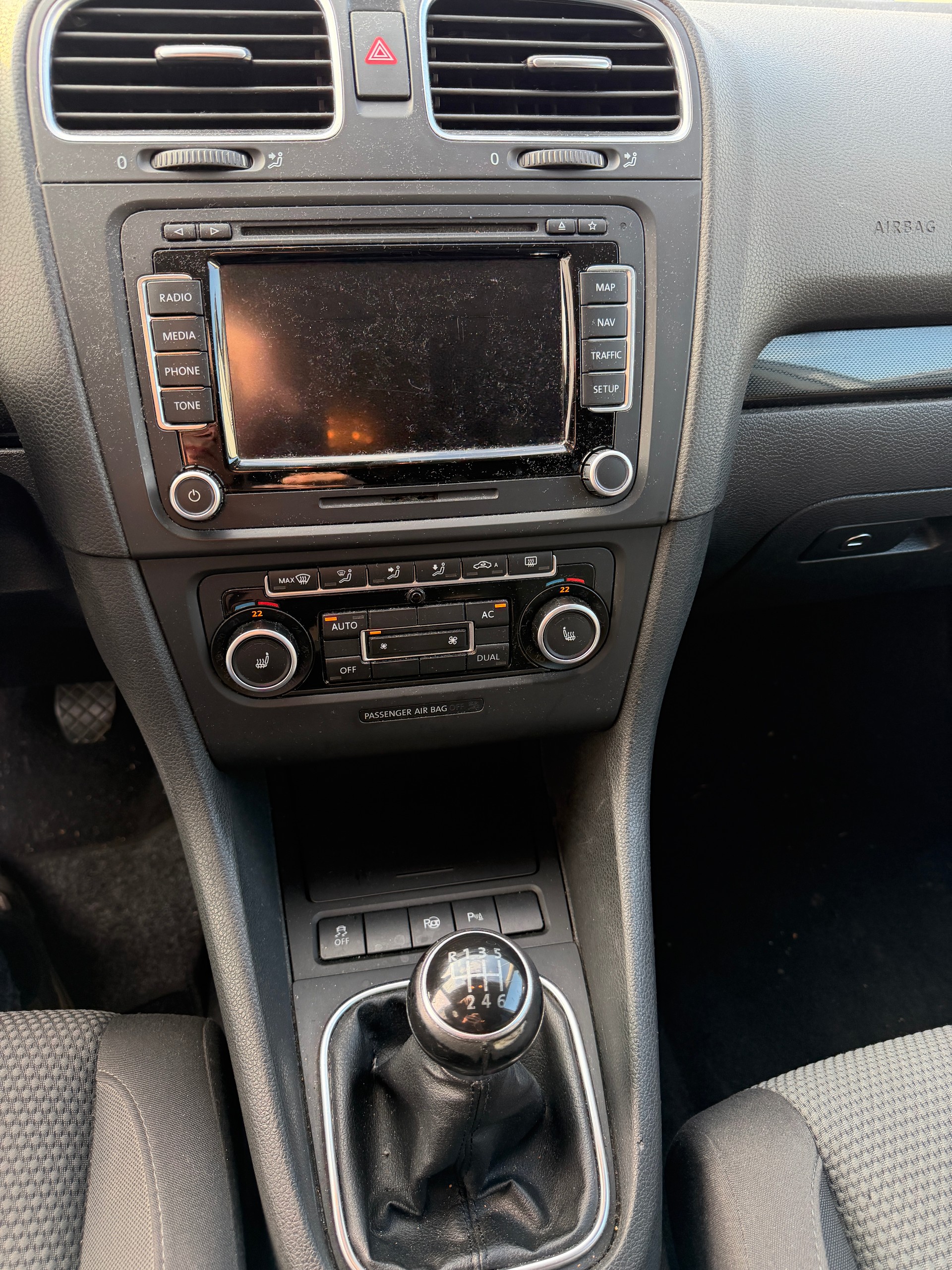 VW Golf 1.4 TSI Highline-image-13