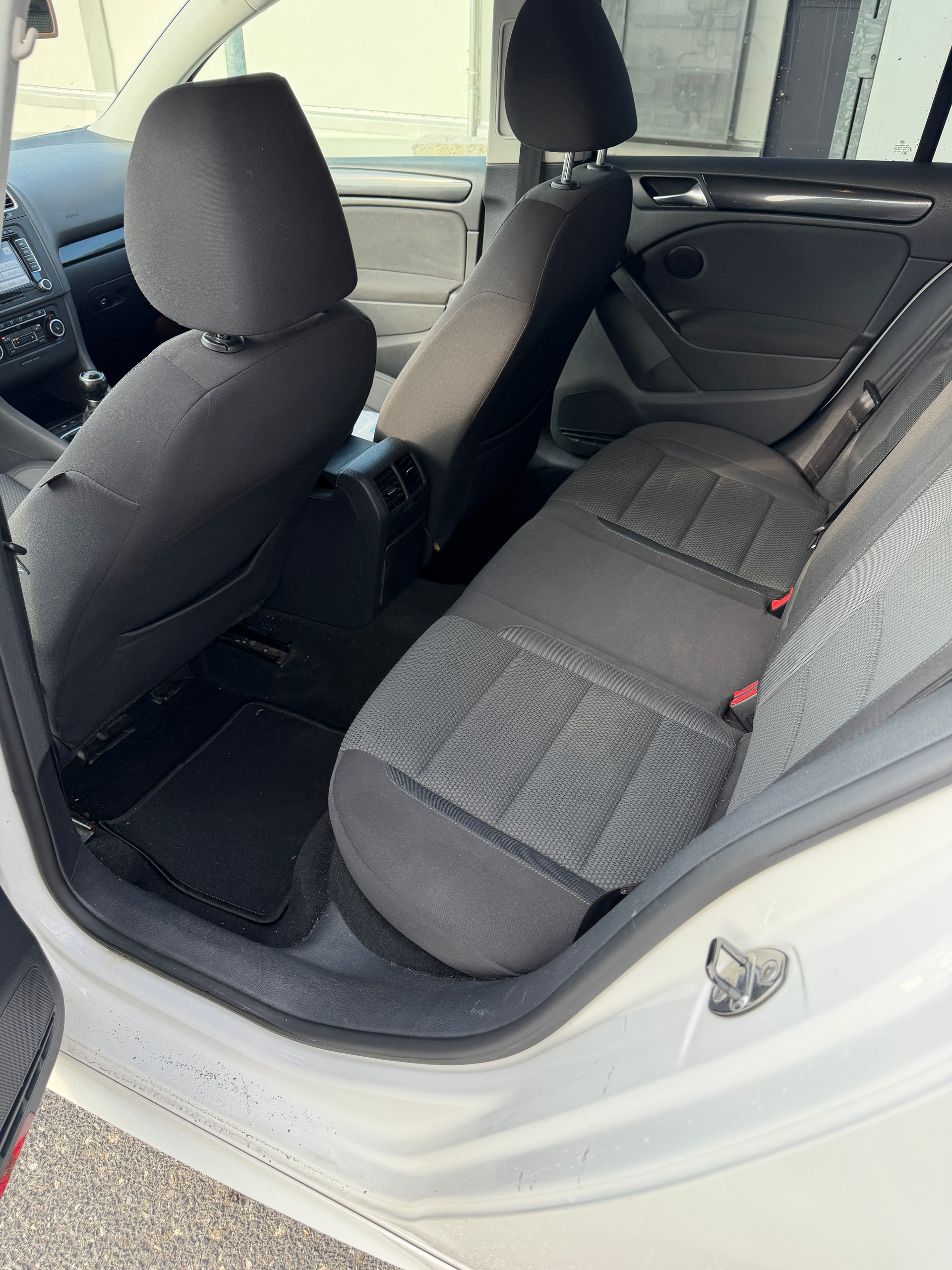 VW Golf 1.4 TSI Highline-image-10