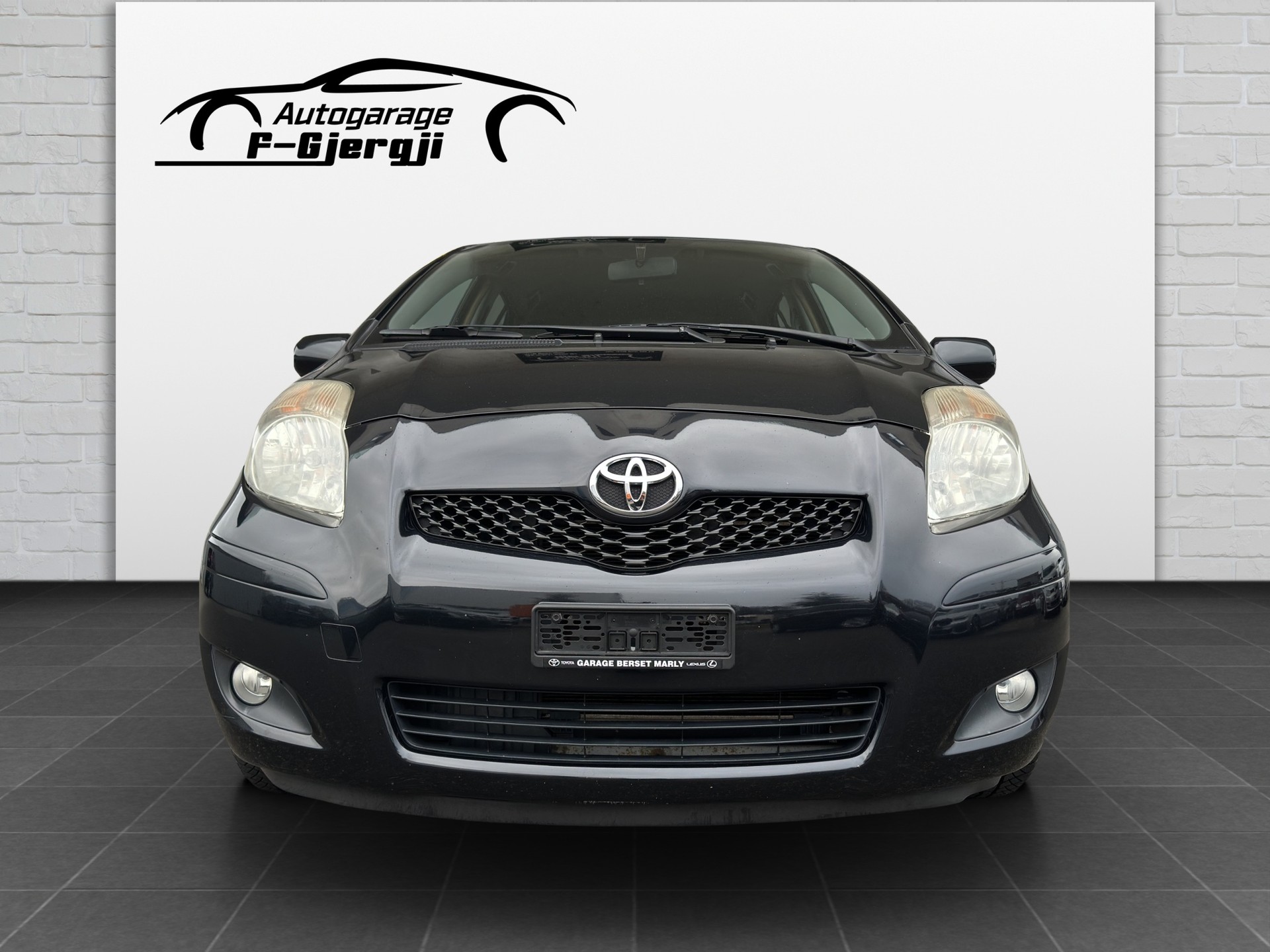TOYOTA Yaris 1.33 S-image-2