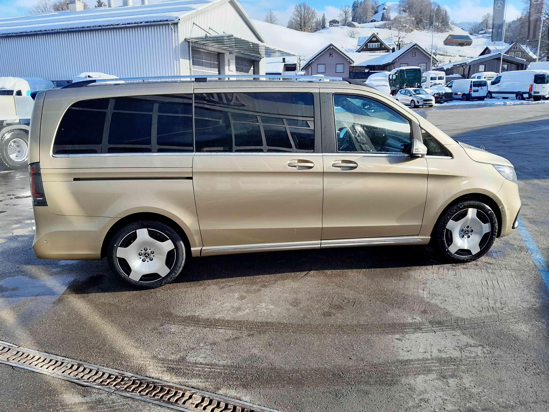 MERCEDES-BENZ V 300d Exclusive L 4x4-image-5