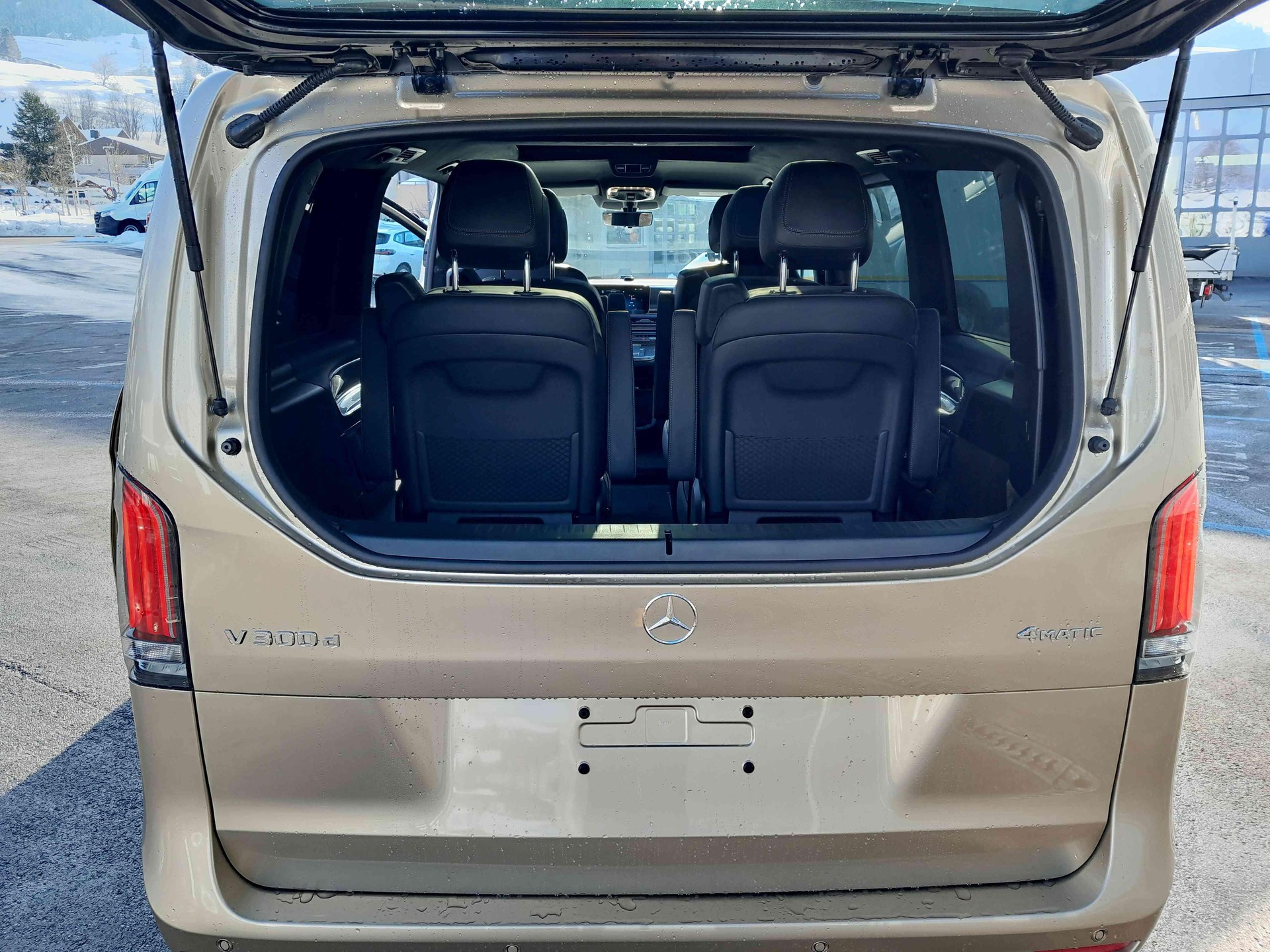 MERCEDES-BENZ V 300d Exclusive L 4x4-image-19