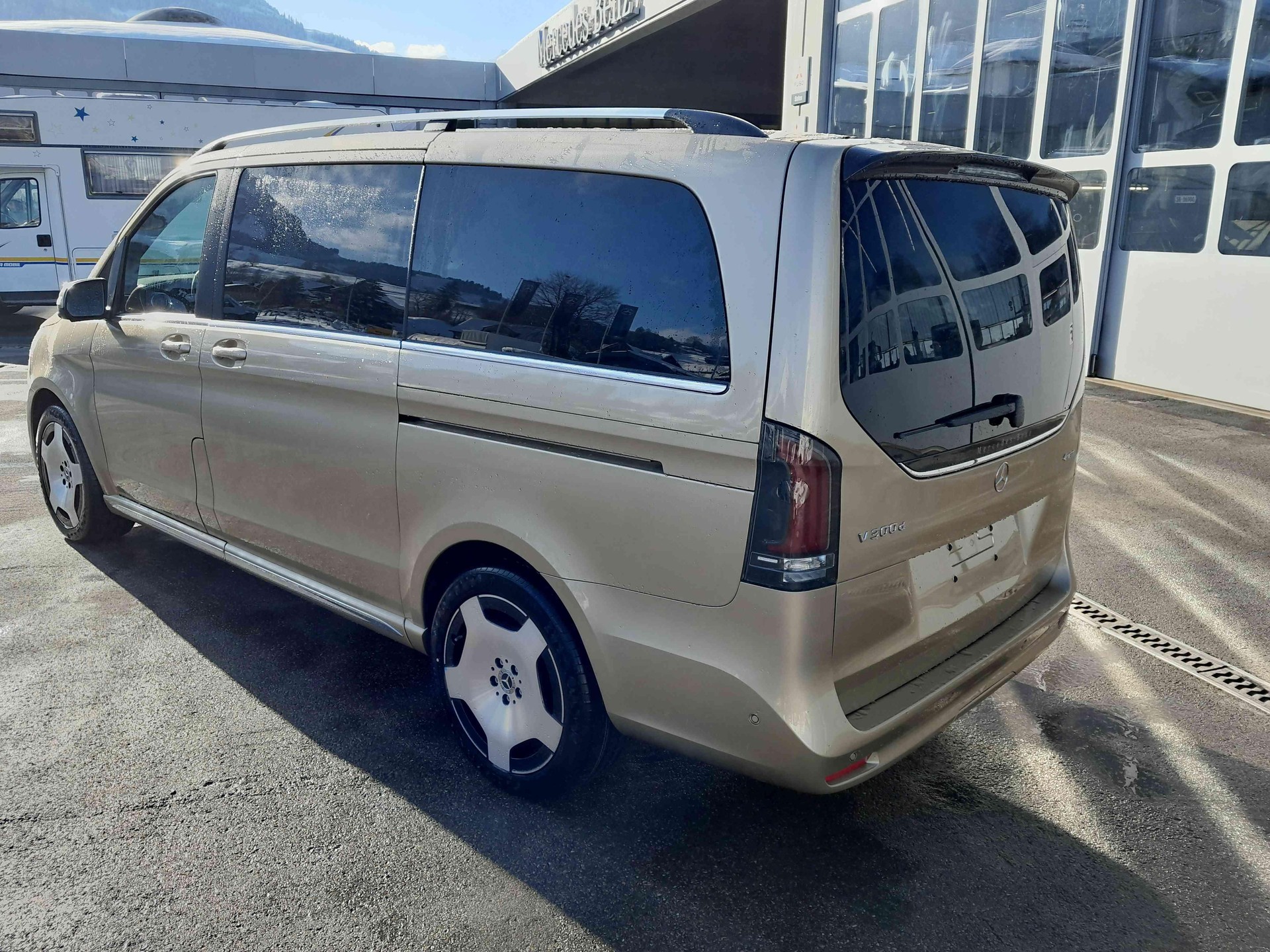 MERCEDES-BENZ V 300d Exclusive L 4x4-showroom-element-2