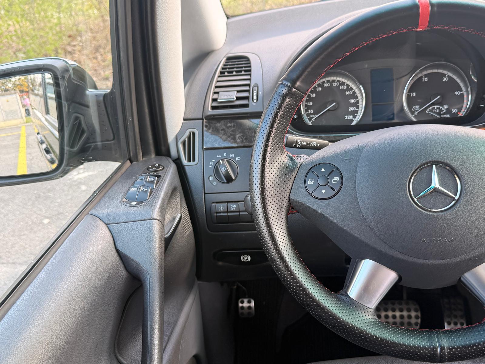 MERCEDES-BENZ Viano 3.0 CDI Blue Efficiency Avantgarde L A *** 8 PLACES ***-image-13