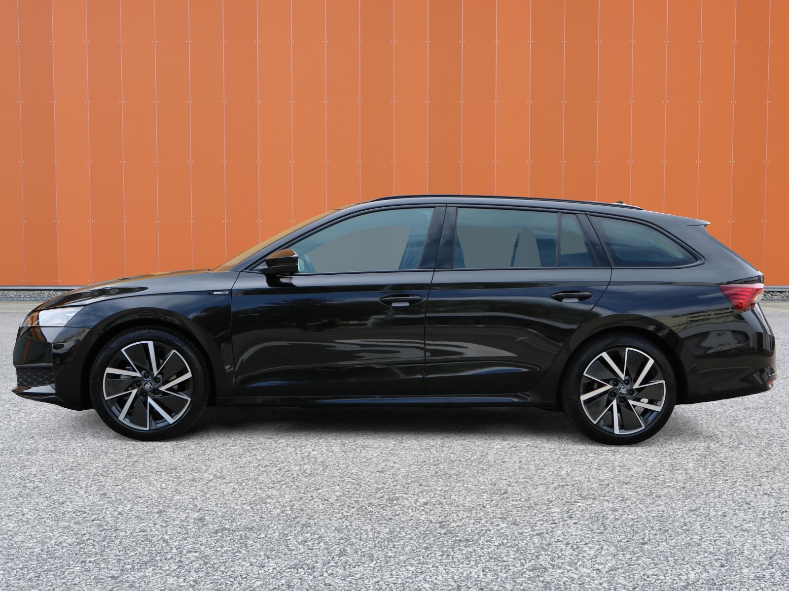 SKODA Octavia Combi 2.0 TSI DSG Sport Line 4x4-image-2