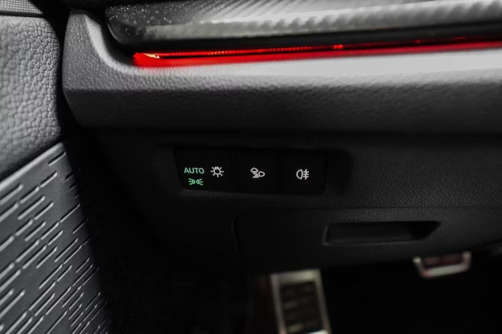 SKODA Octavia Combi 2.0 TSI DSG Sport Line 4x4-image-12