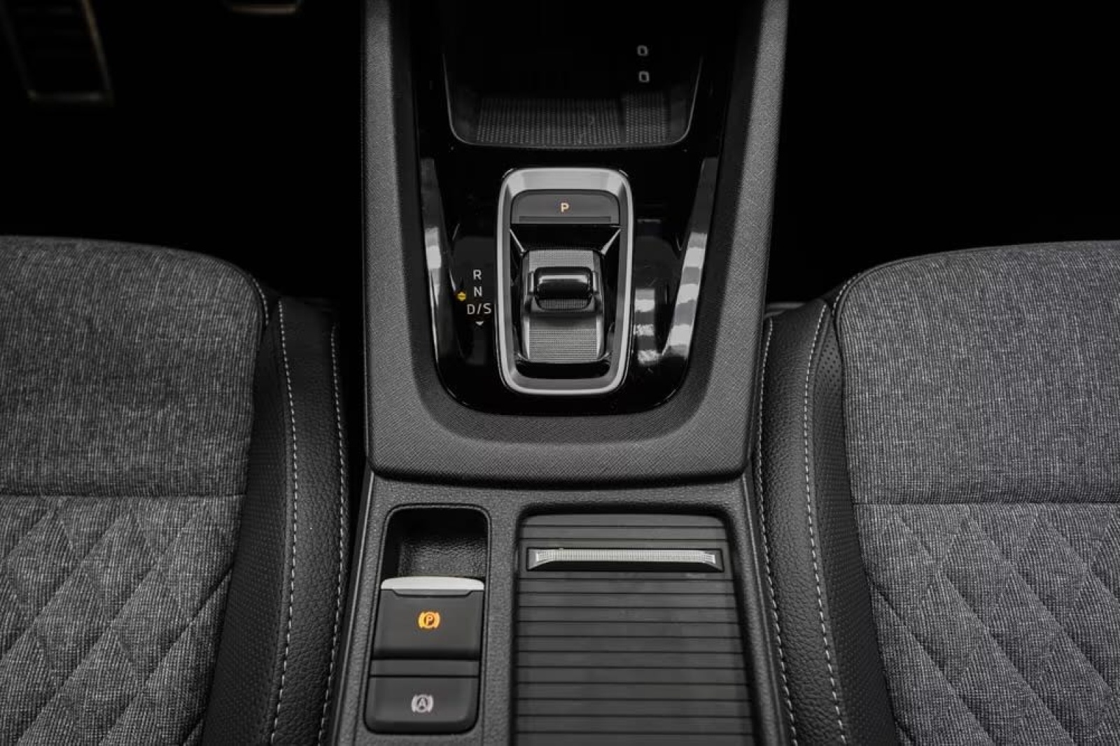SKODA Octavia Combi 2.0 TSI DSG Sport Line 4x4-image-13