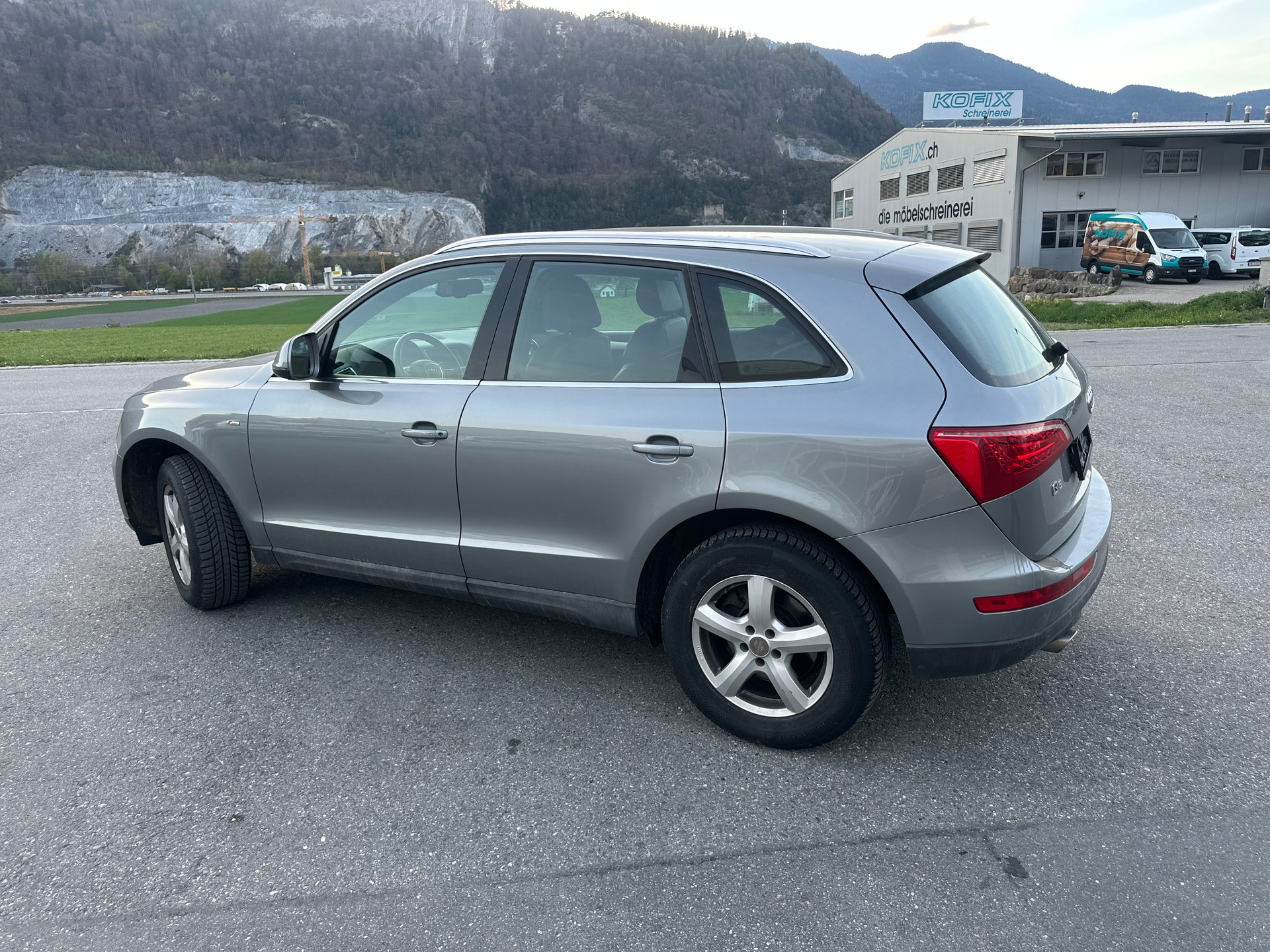 AUDI Q5 3.0 TDI quattro S-tronic-image-6