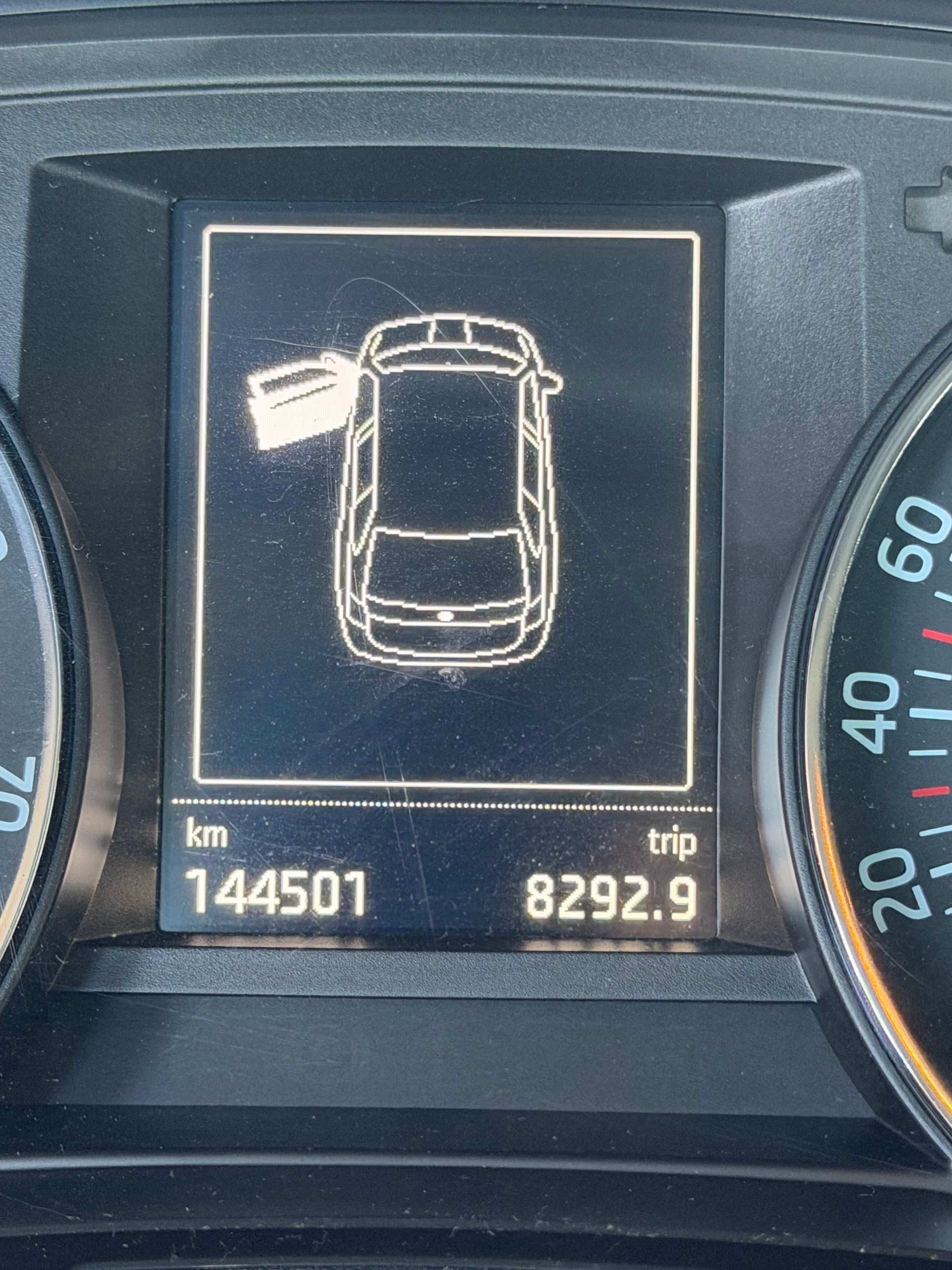 SKODA Fabia 1.2 TSI Ambition DSG-image-9