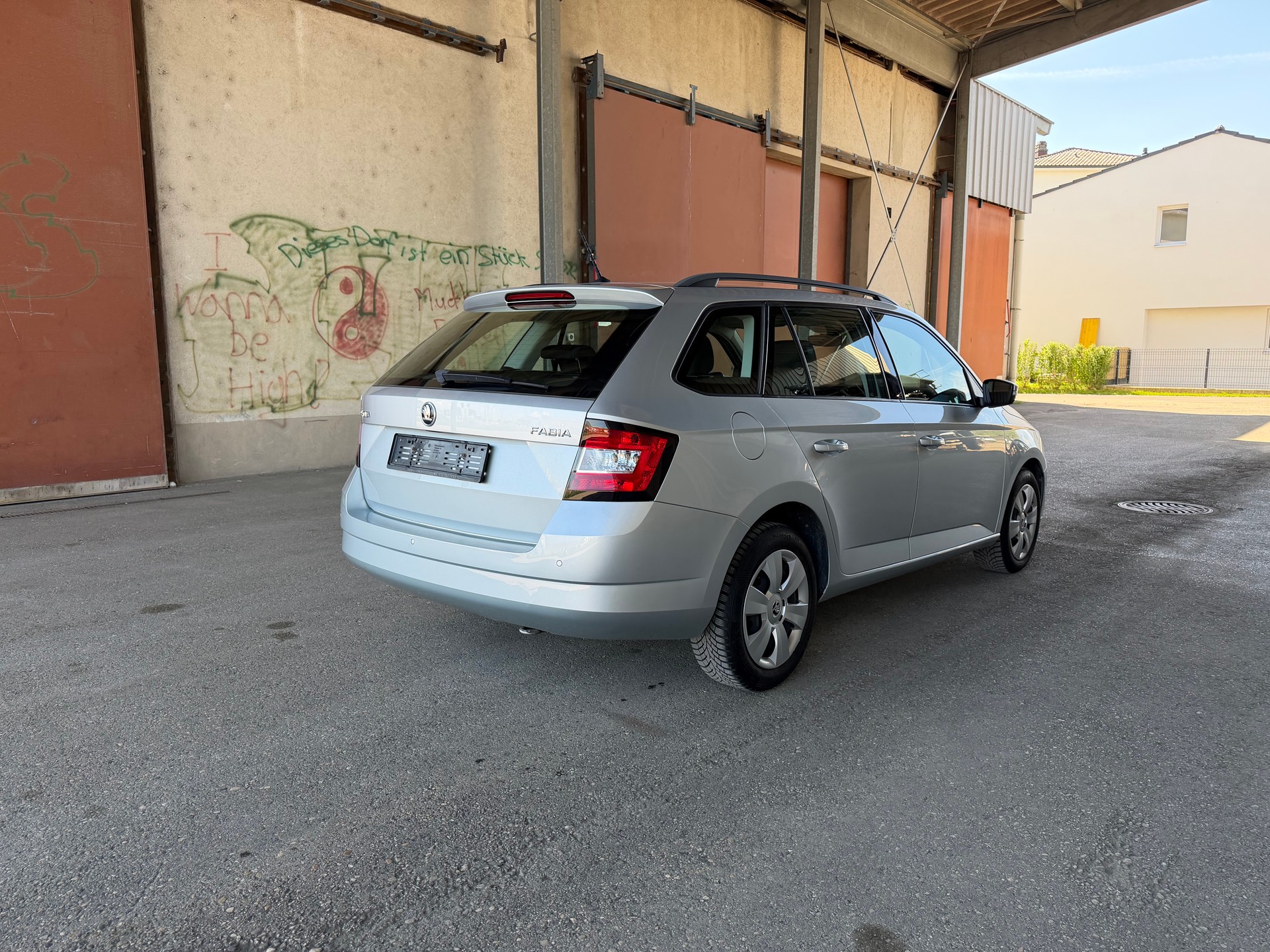 SKODA Fabia 1.2 TSI Ambition DSG-image-3